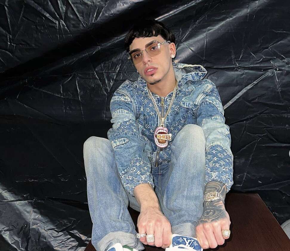 Arrestan fugitivo federal en el cumpleaños del rapero Luar la L