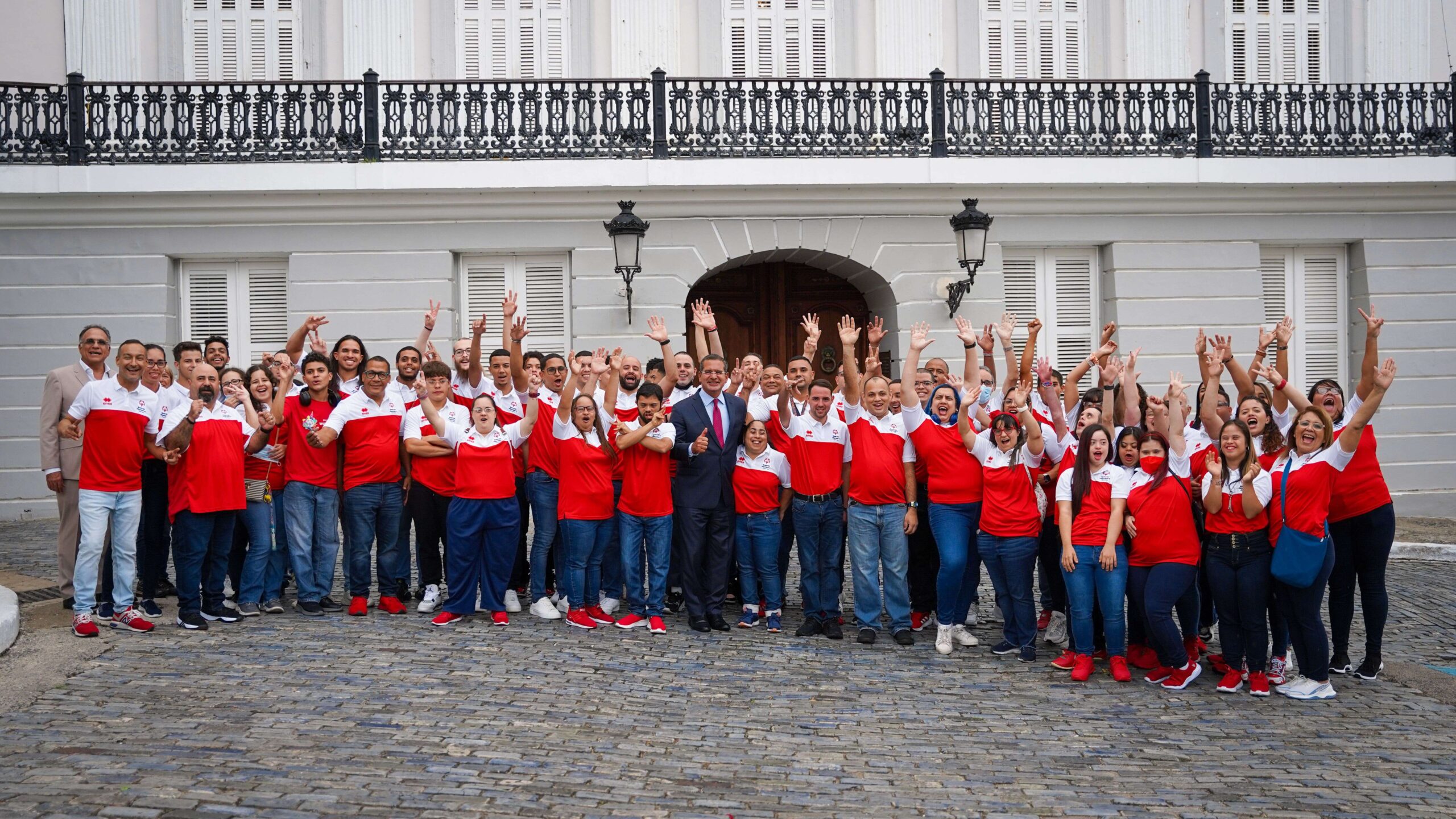 Gobernador abandera la delegación de Olimpiadas Especiales de Puerto Rico