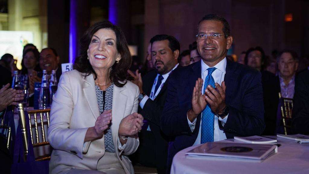 Pierluisi destaca los avances económicos en la isla durante los pasados años