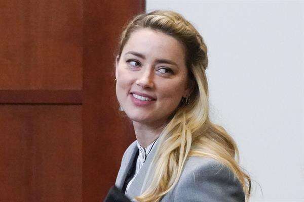 Tras su juicio con Johnny Depp, Amber Heard se muda de Estados Unidos