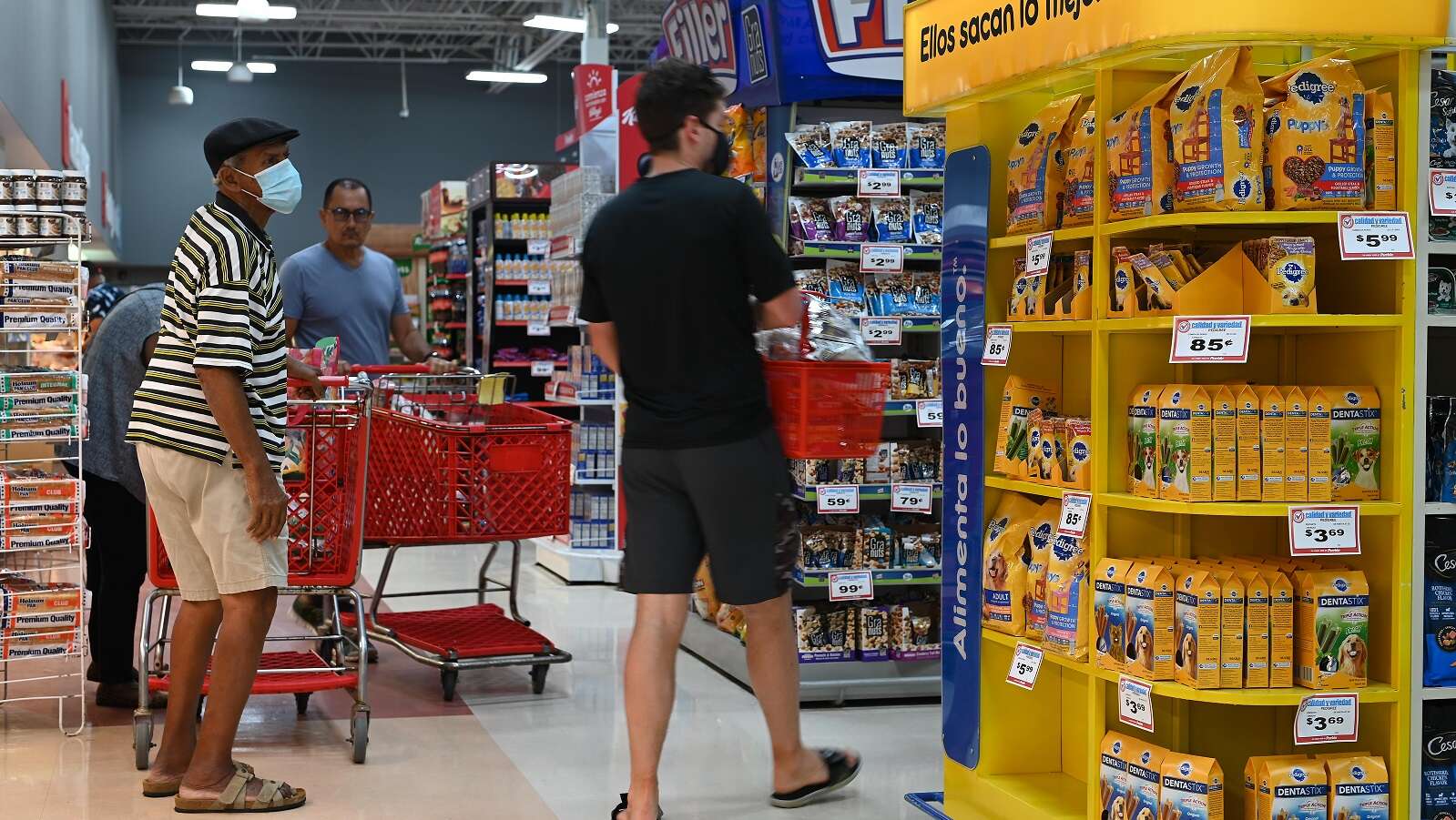 Ciudadanos y negocios piden a Swain no confirmar el plan de ajuste de la AEE