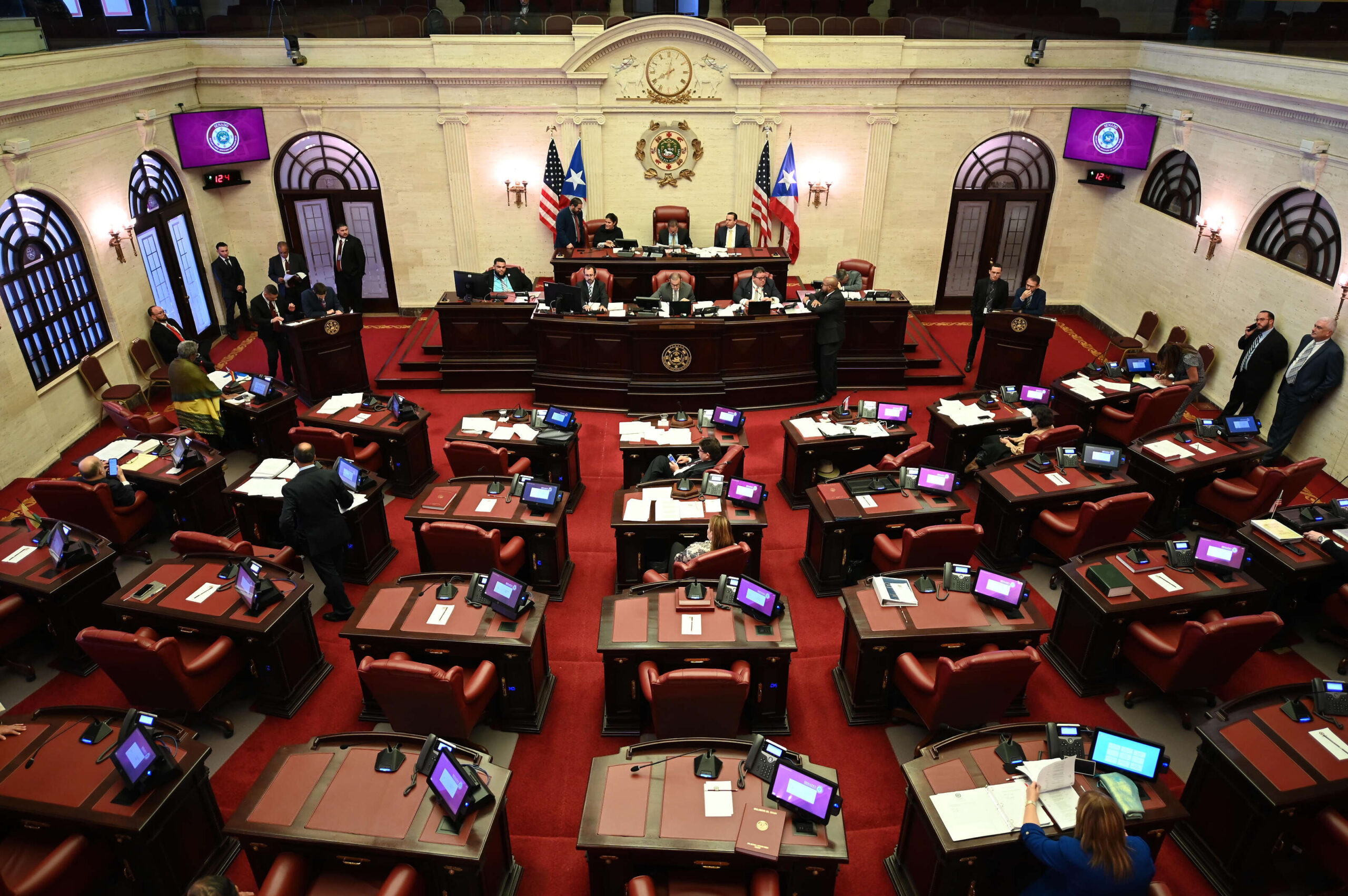 Gobernador retira nombramiento de Toledo López en Educación