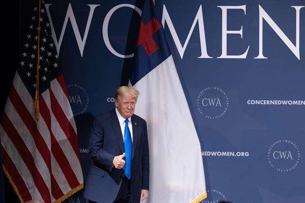 Trump dice que fue su decisión rechazar resultados de comicios que perdió en 2020