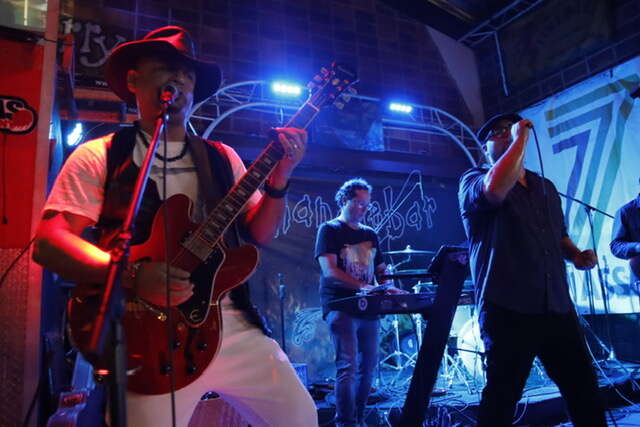 Munshain hace su versión de conocido tema de Fito Paéz