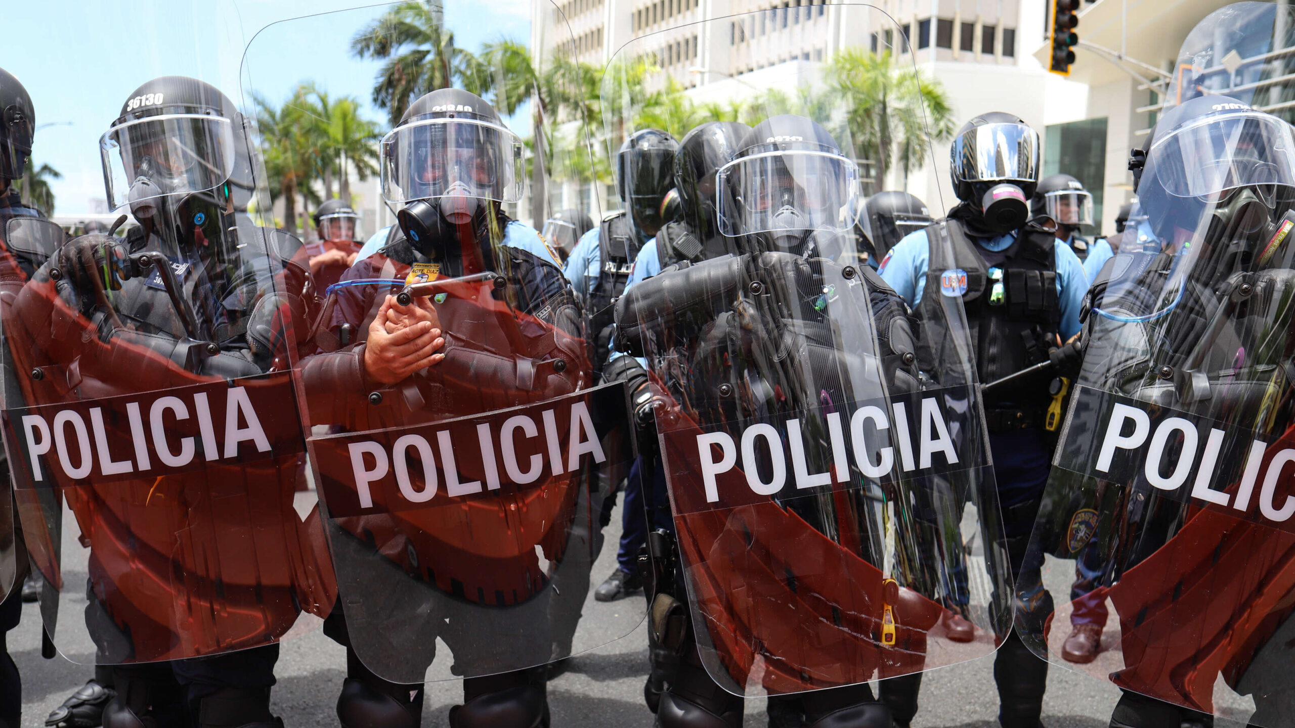 Denuncian abusos policiales con armas menos letales en manifestaciones