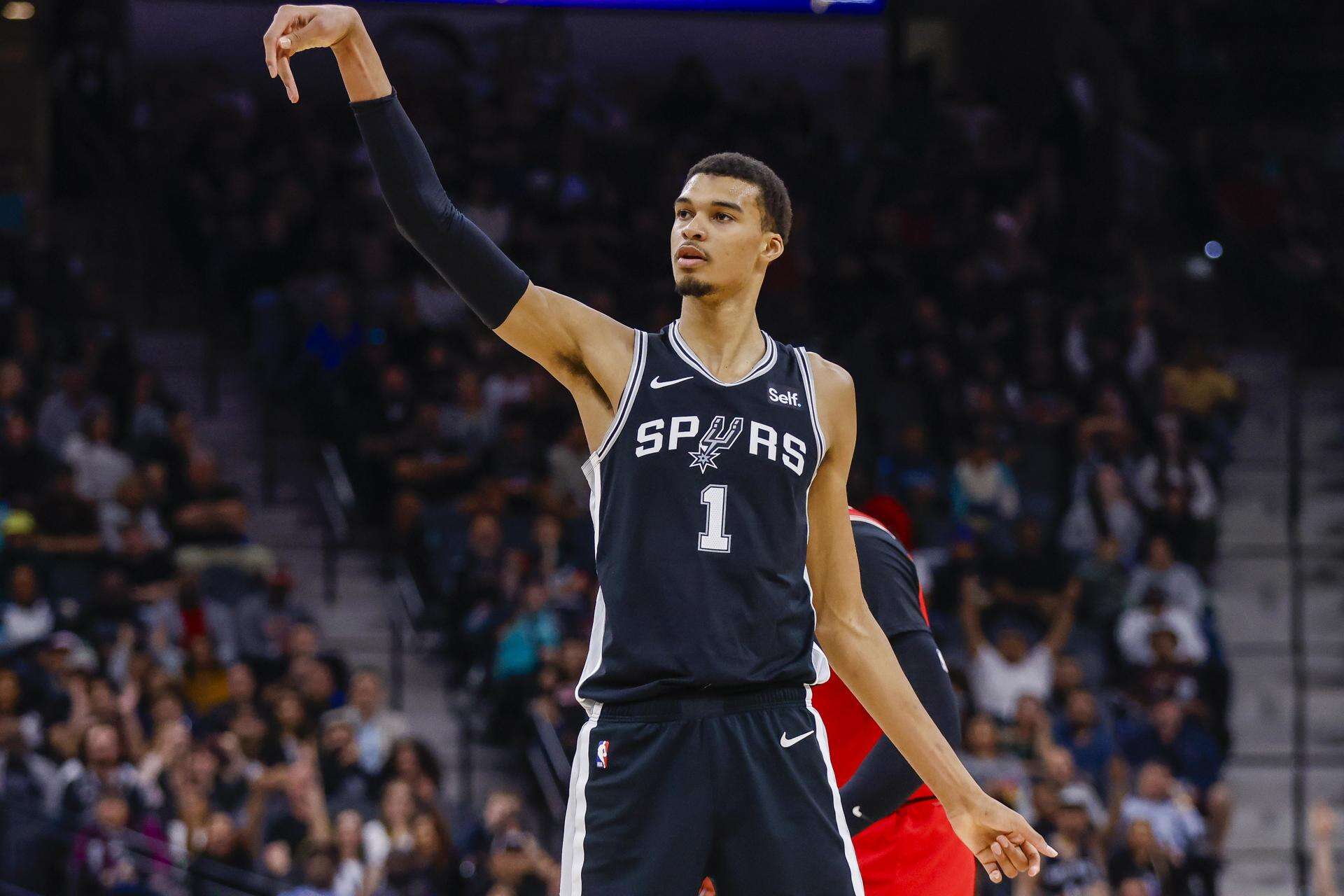 Louis Vuitton ficha a Victor Wembanyama