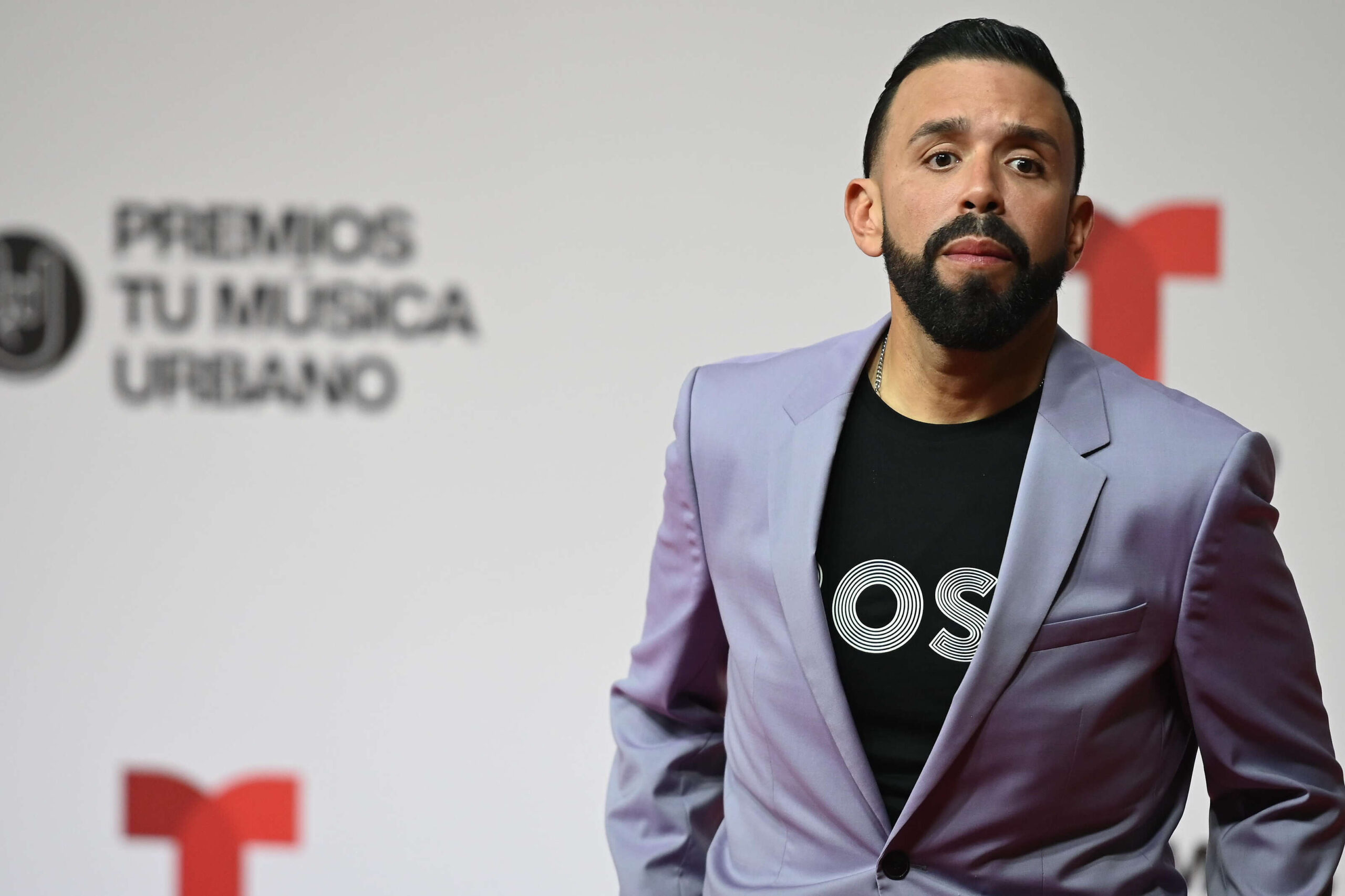 Molusco presenta querella en la Policía por amenaza