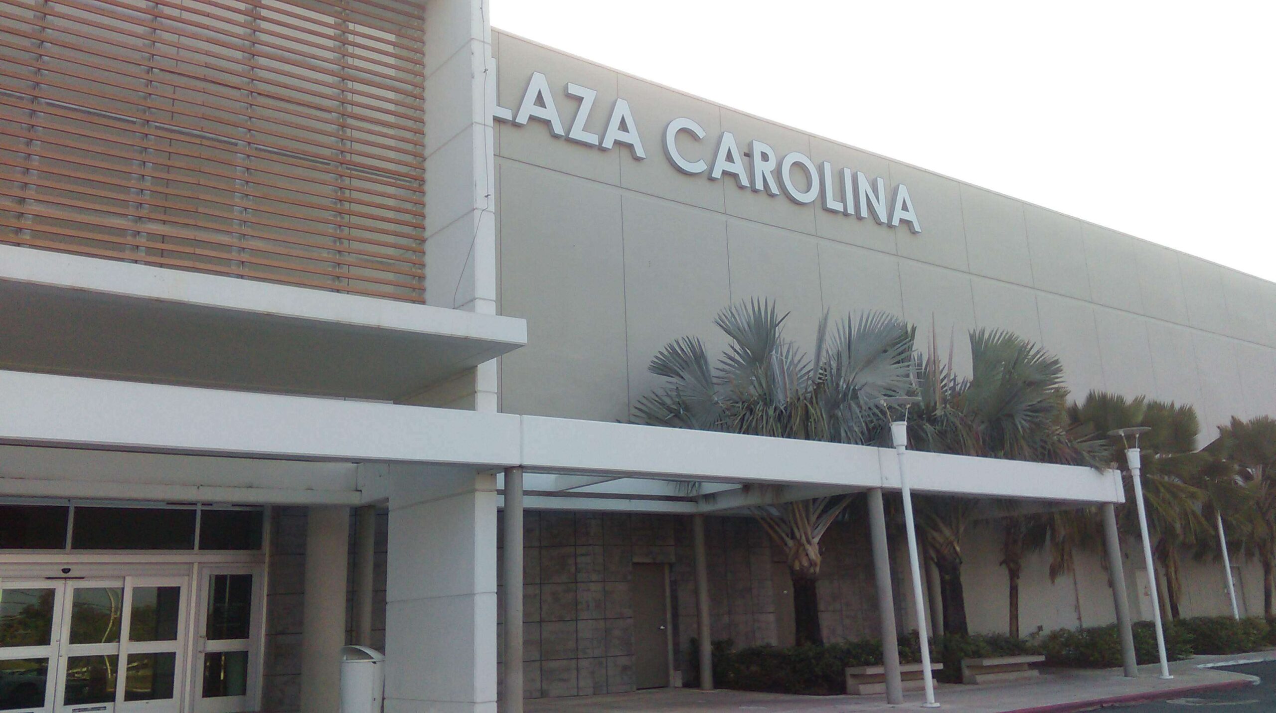 Madre de bebé lanzada de escalera denuncia que el asesino de su hija podría salir  la cárcel