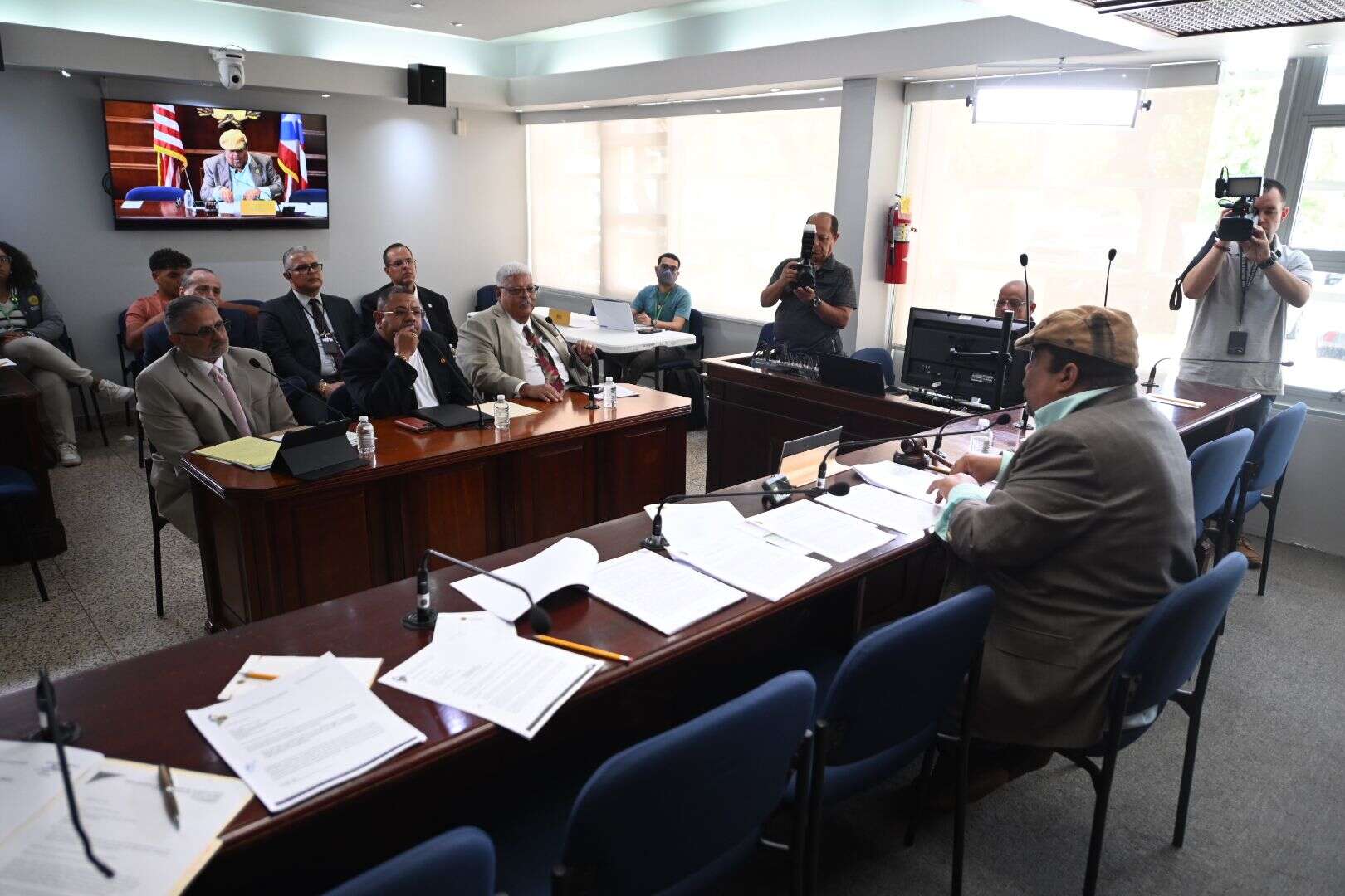 Oposición para que sea un delito poseer «partes» de un arma de fuego