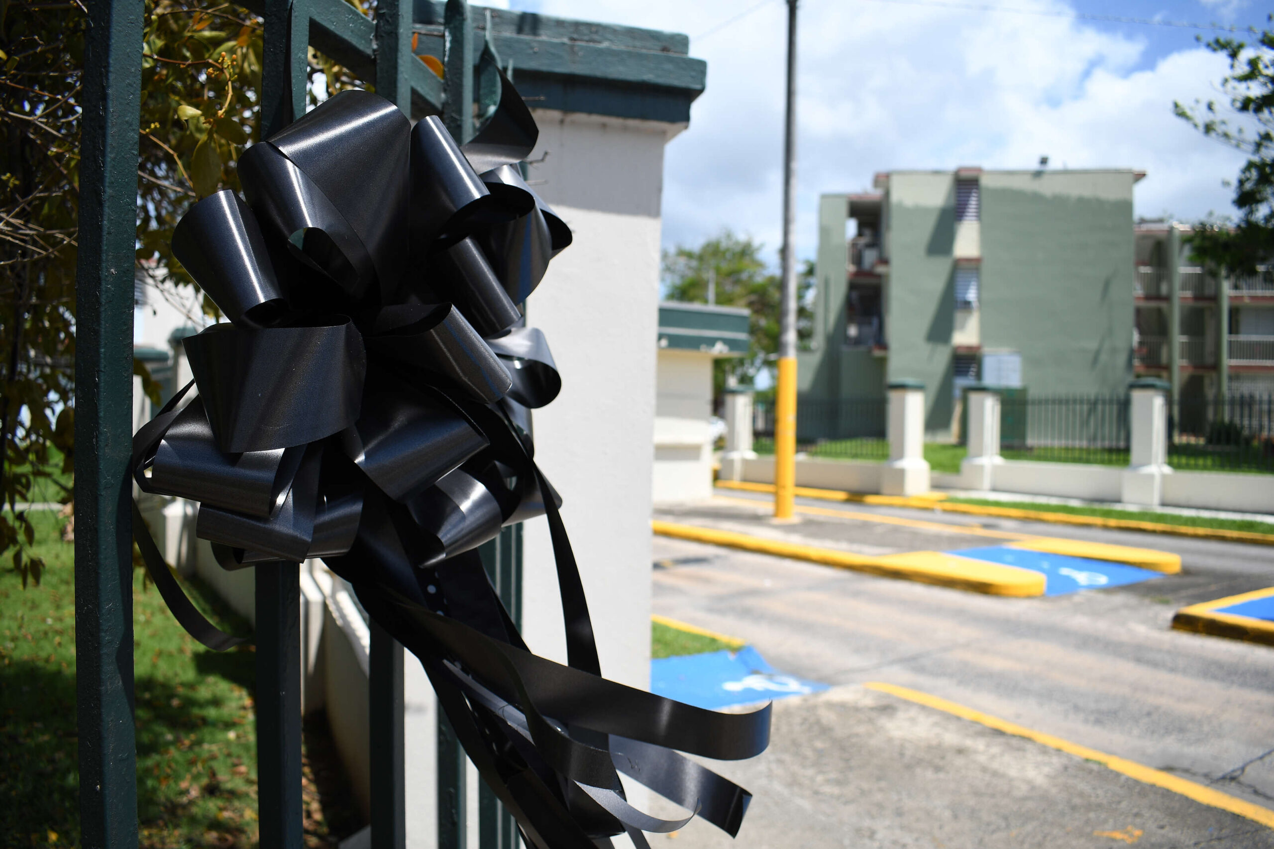 Vivienda Pública anuncia inversión millonaria para reparación de residenciales