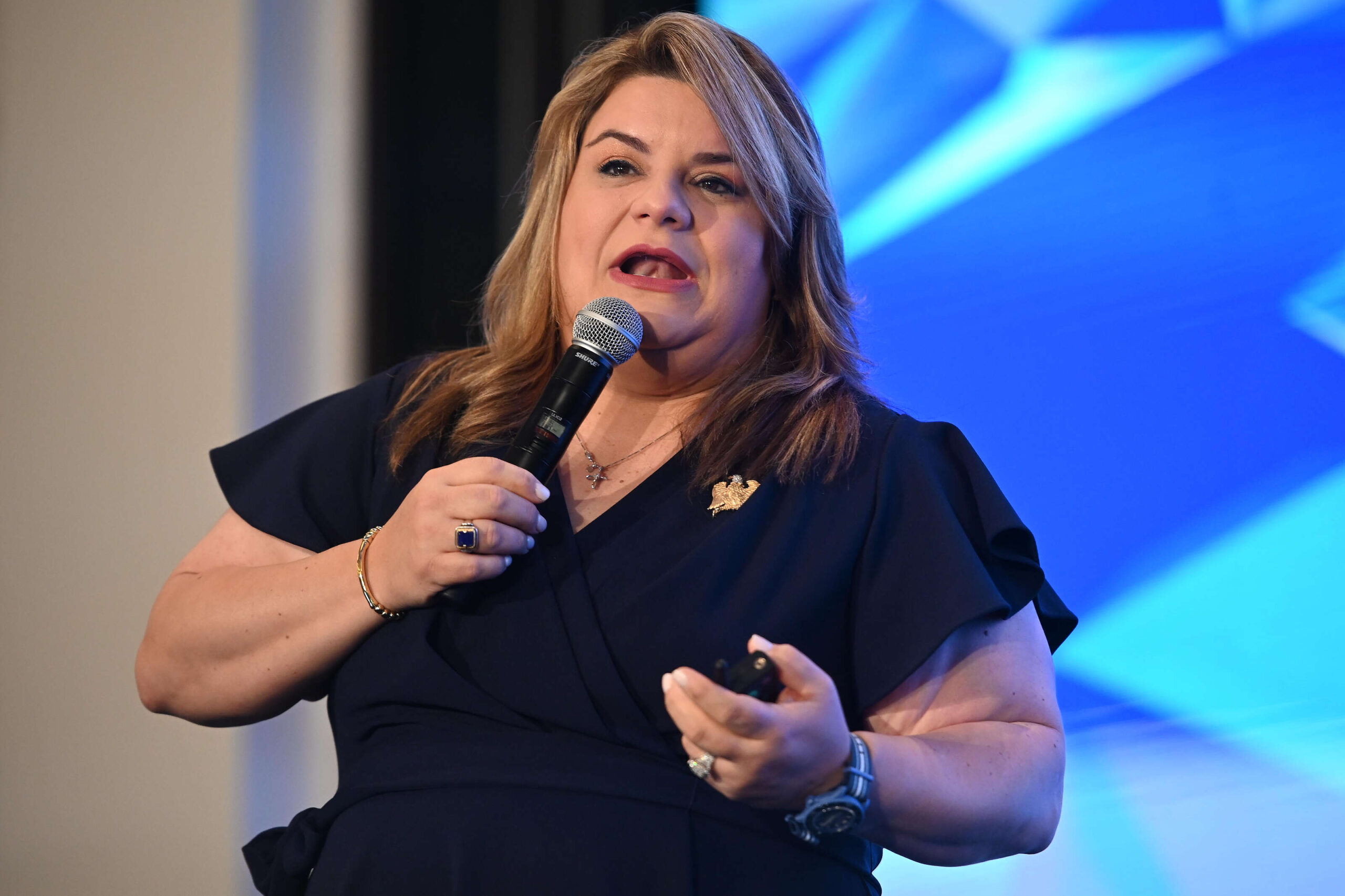 Jenniffer González promete eliminar el impuesto al inventario