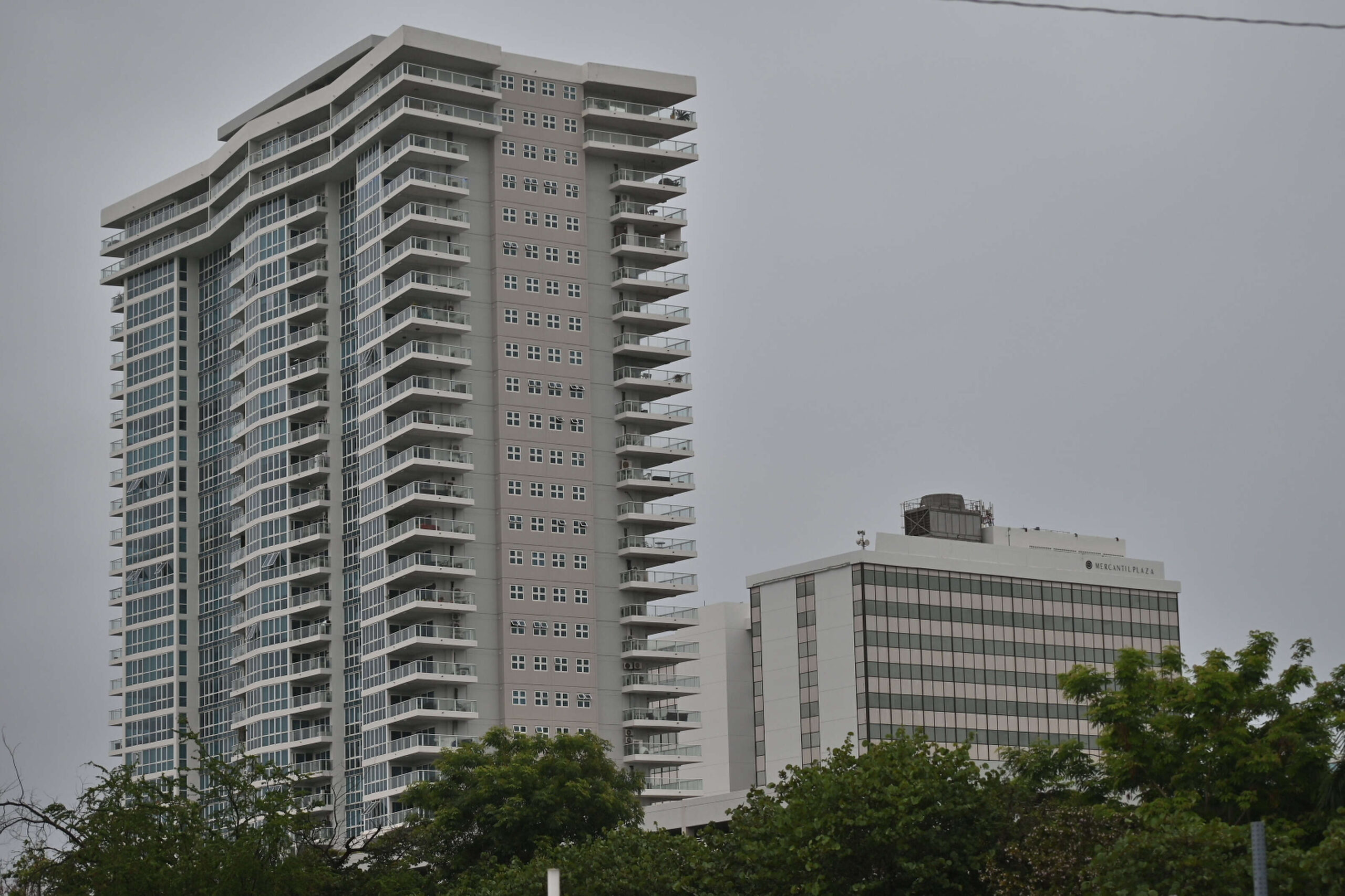 Se esperan más lluvias por residuos de onda tropical