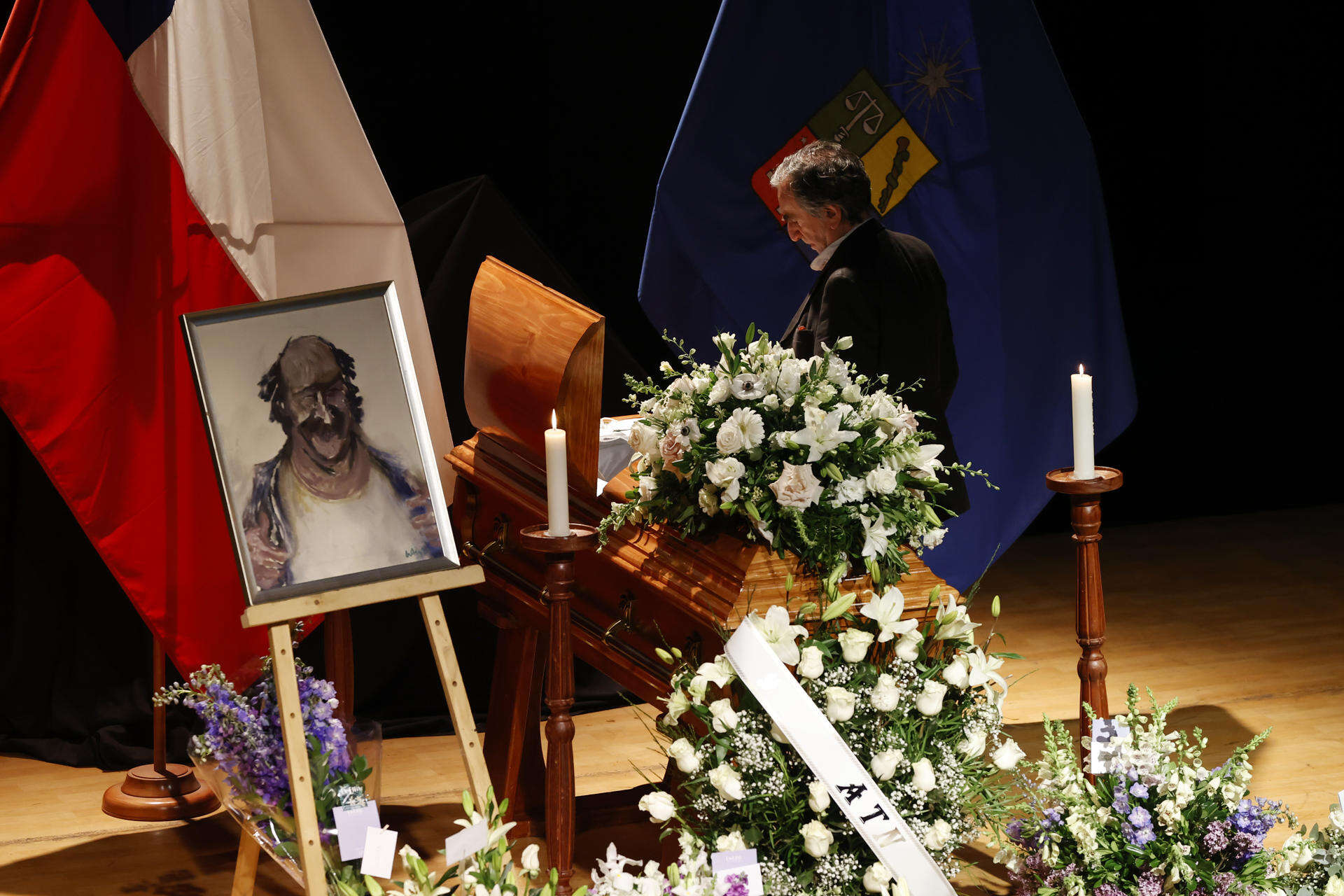 Fallece el afamado escritor chileno Antonio Skármeta