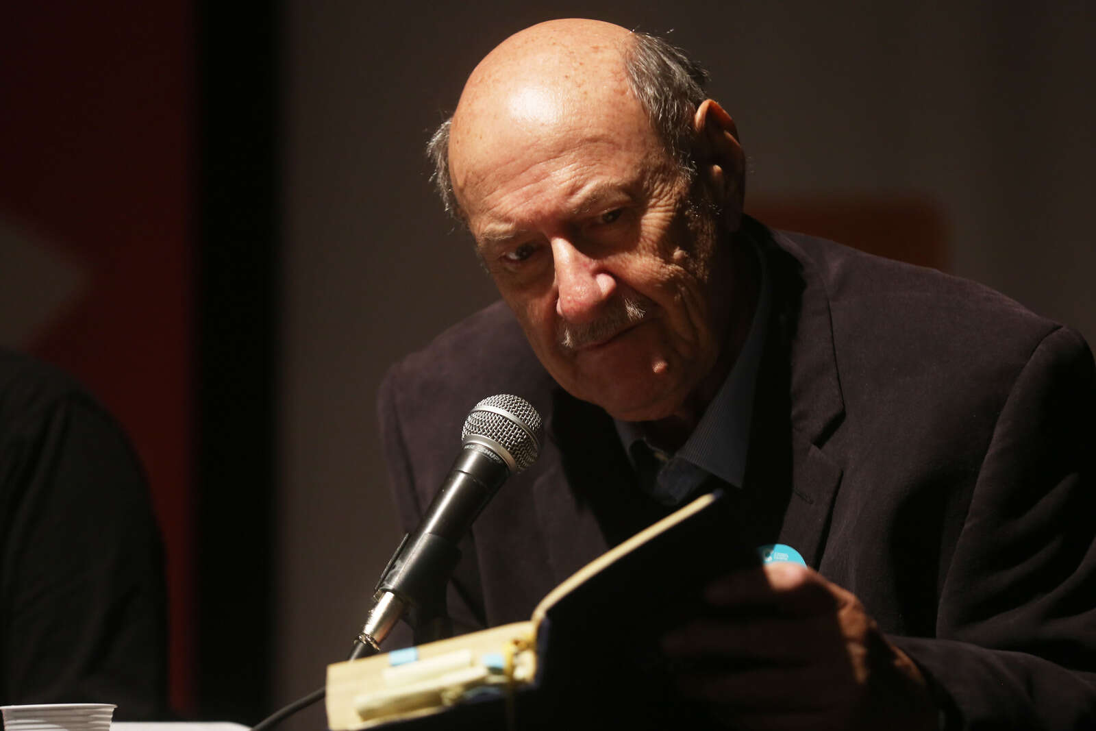 Fallece el escritor chileno Antonio Skármeta