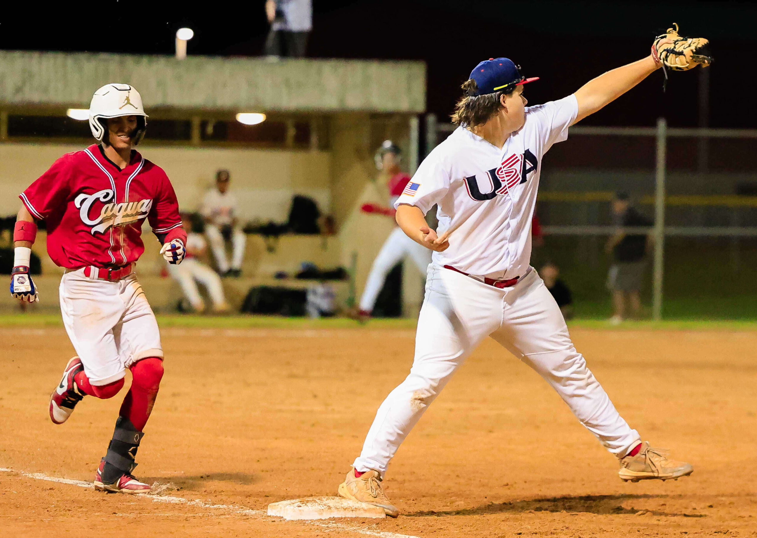 Sólido debut del Scout Team en el Thanksgiving Classic