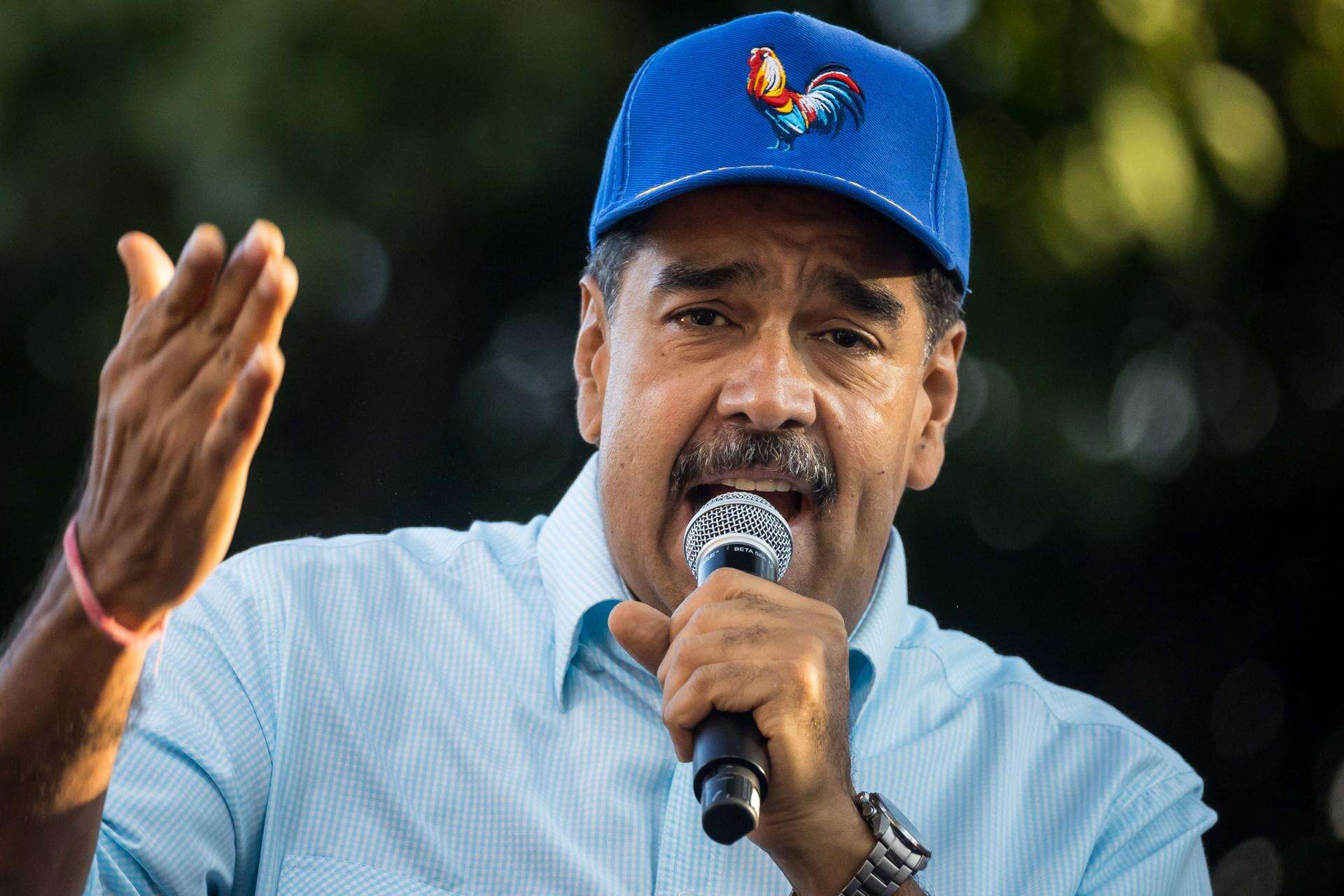 Nicolás Maduro llama «basura» a Javier Milei