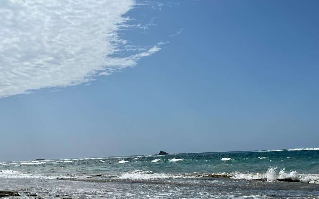 Hoy parcialmente nublado con lluvias aisladas