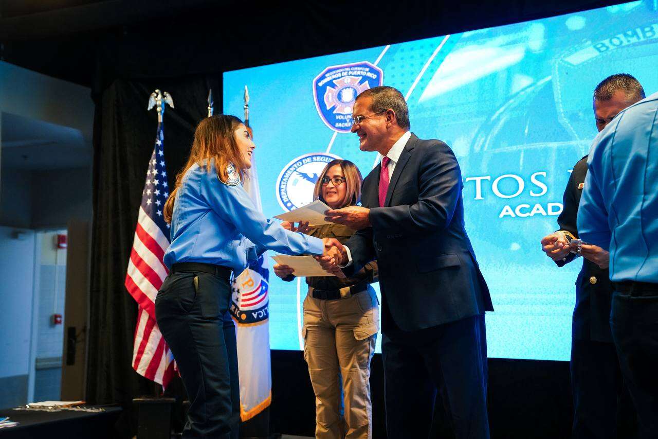 Cuerpo de Bomberos cuenta con 97 nuevos integrantes