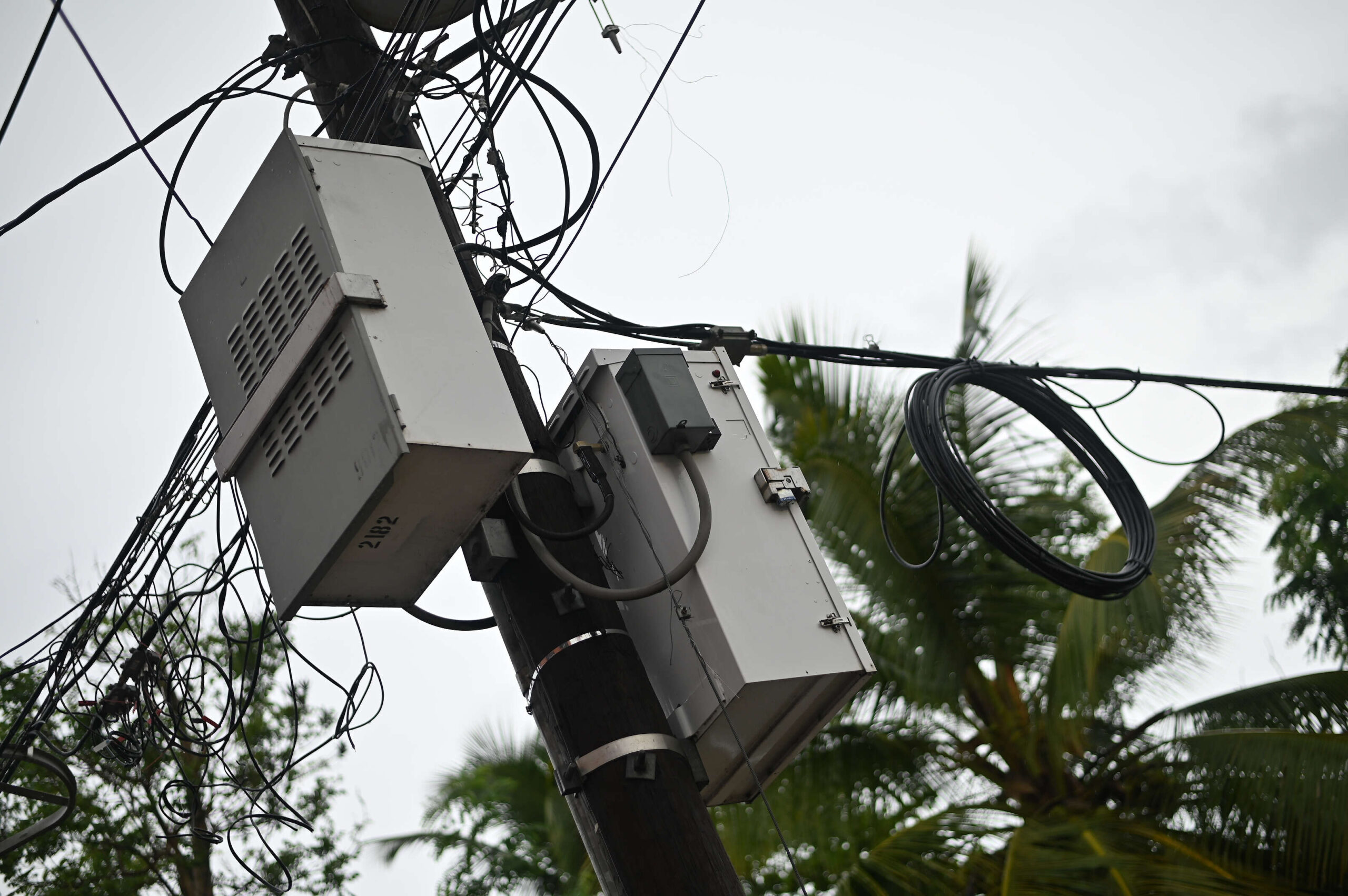 Más de un millón de abonados sin luz por súper apagón matutino
