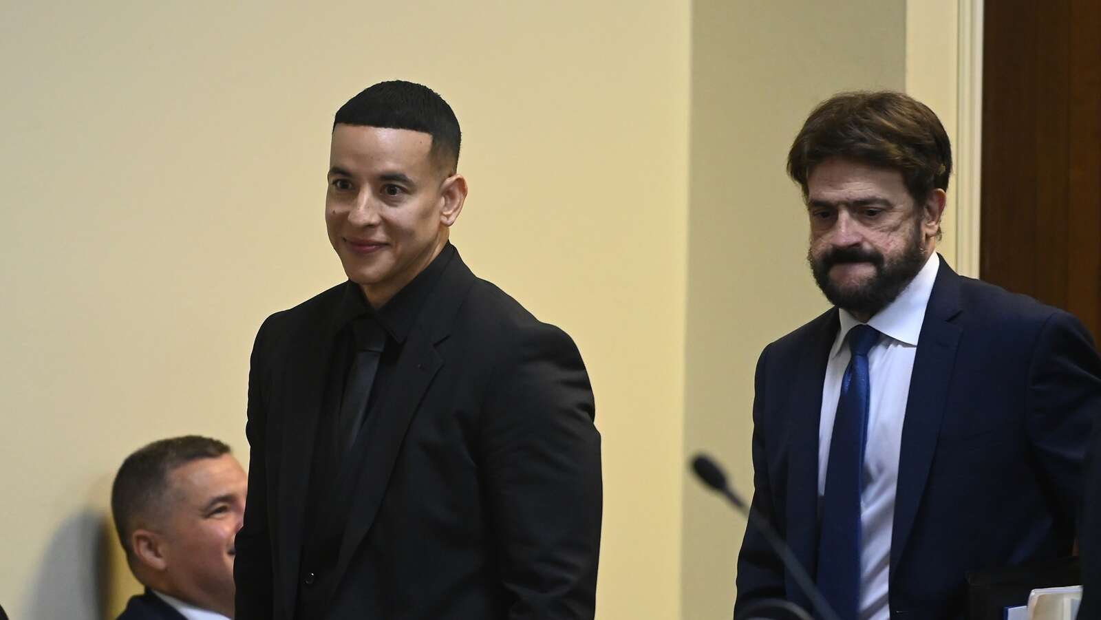 Daddy Yankee debe tener control de sus corporaciones para Año Nuevo, ordenó juez