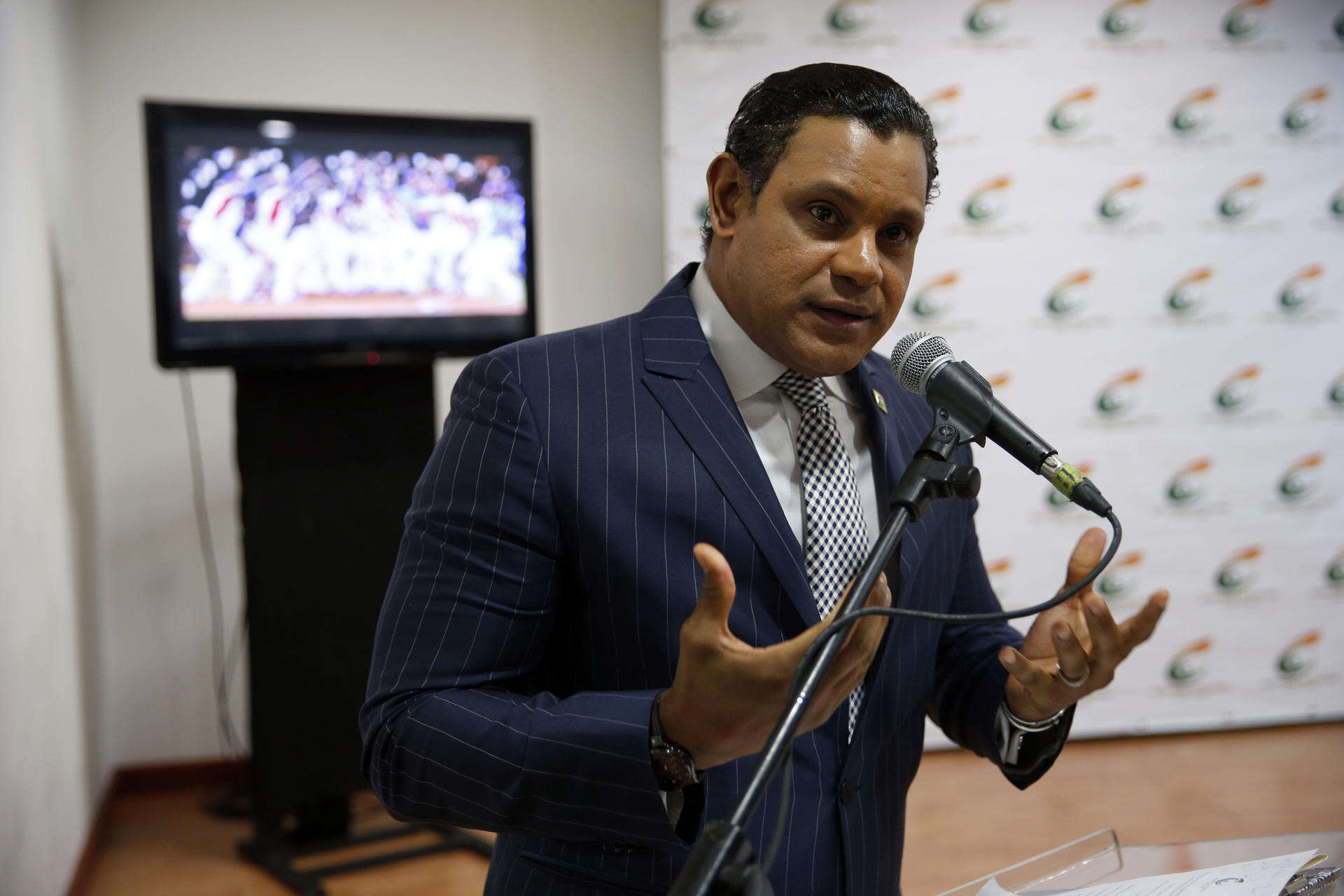 El expelotero dominicano Sammy Sosa reconoció que cometió errores