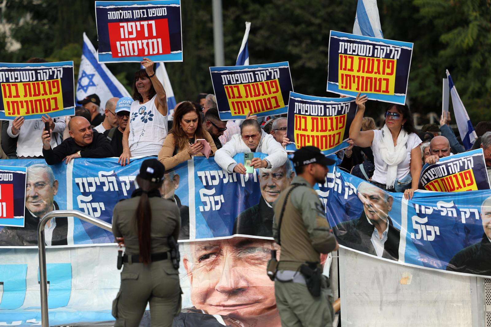 Netanyahu llega al tribunal para testificar en su caso por corrupción