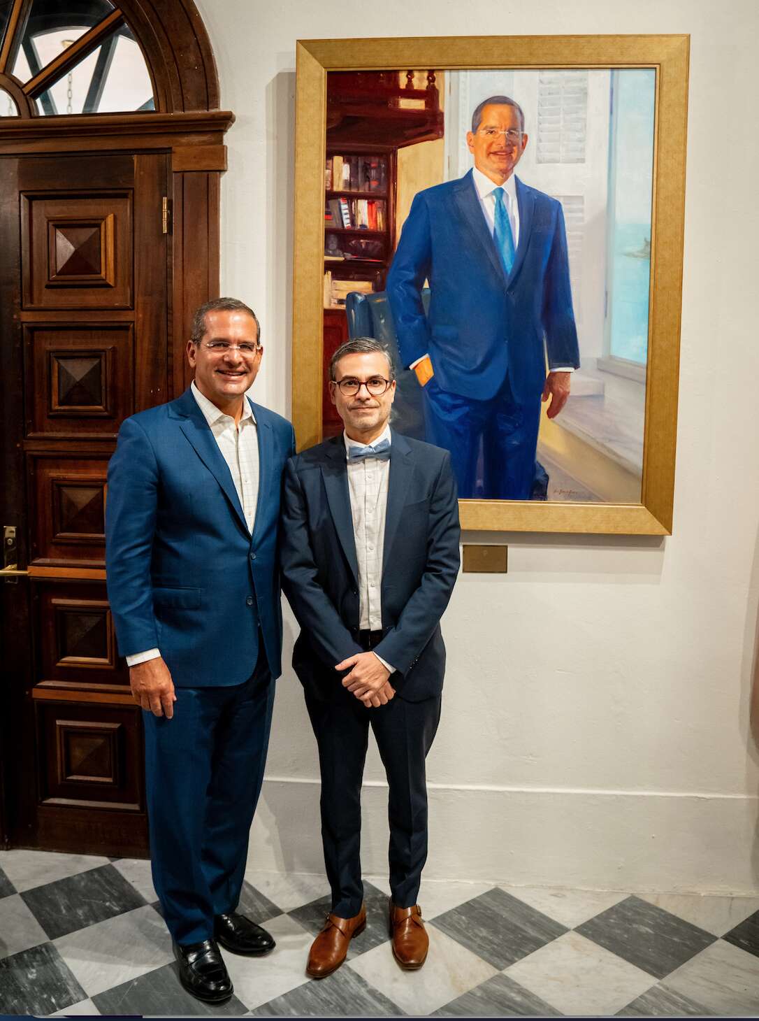 Develan retrato al óleo del gobernador Pedro Pierluisi en La Fortaleza