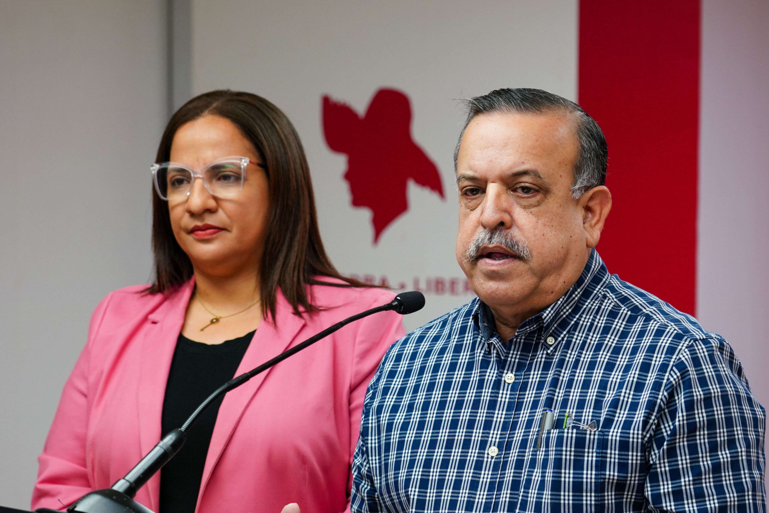 Toñito Cruz renuncia como comisionado electoral alterno