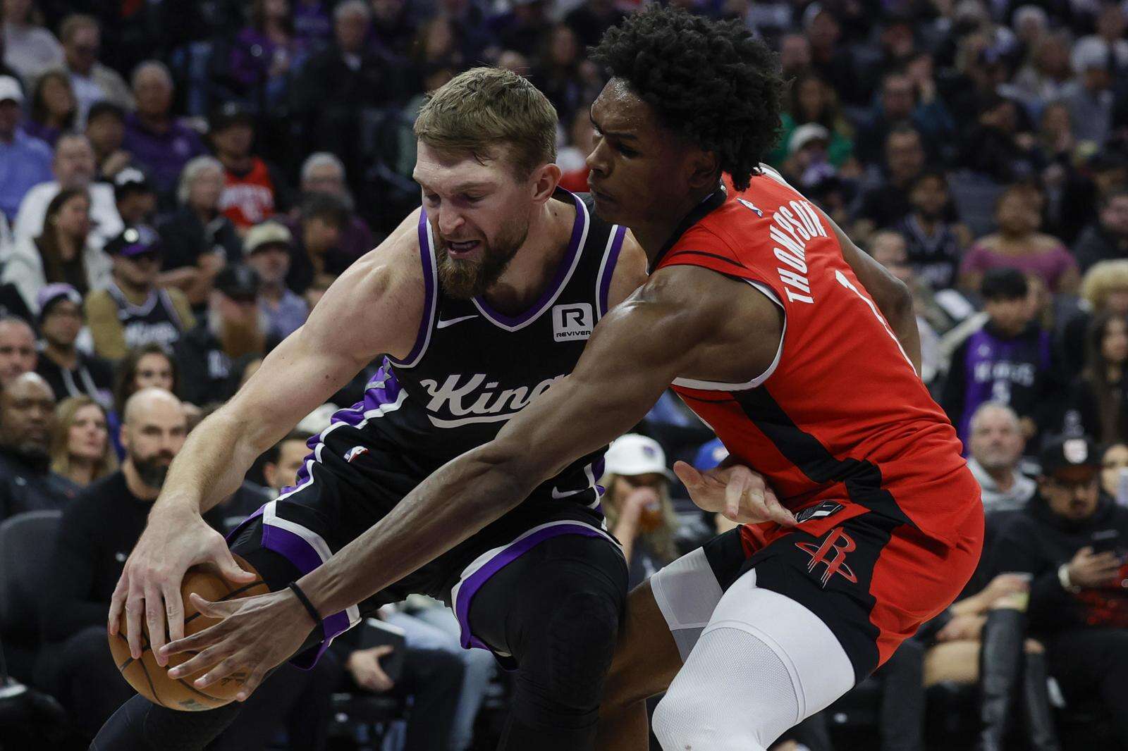 Gana Oklahoma en el duelo entre los dos mejores equipos