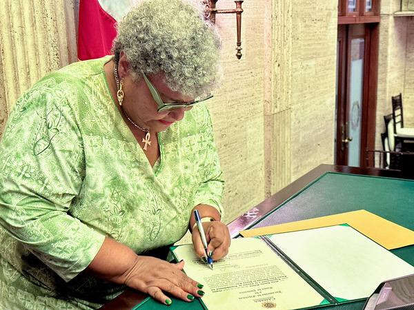 Juramenta la candidata del PIP por el distrito 40, Nelie Lebrón Robles