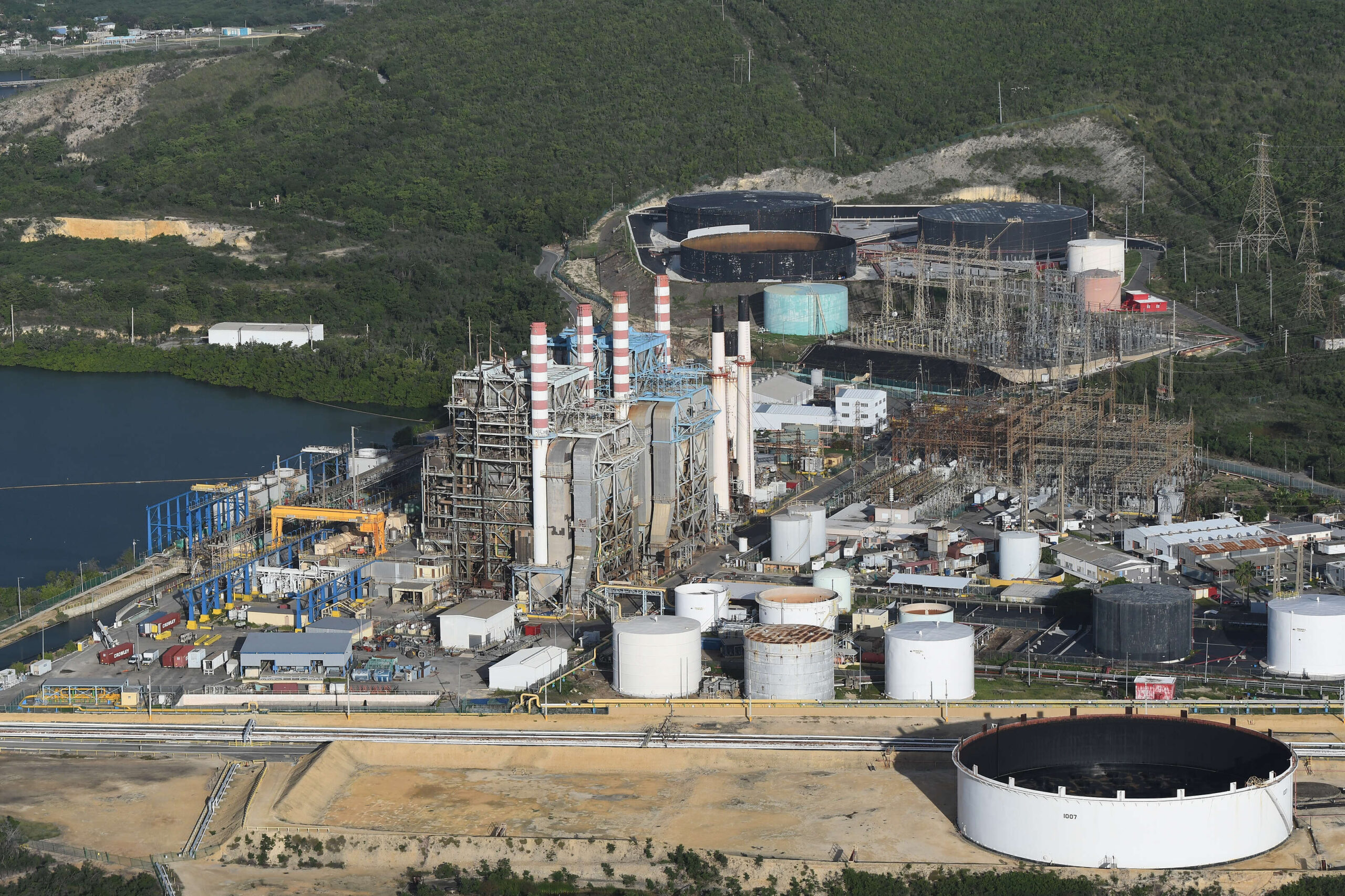 LUMA advierte posibles relevos de carga durante la noche por falta de generación