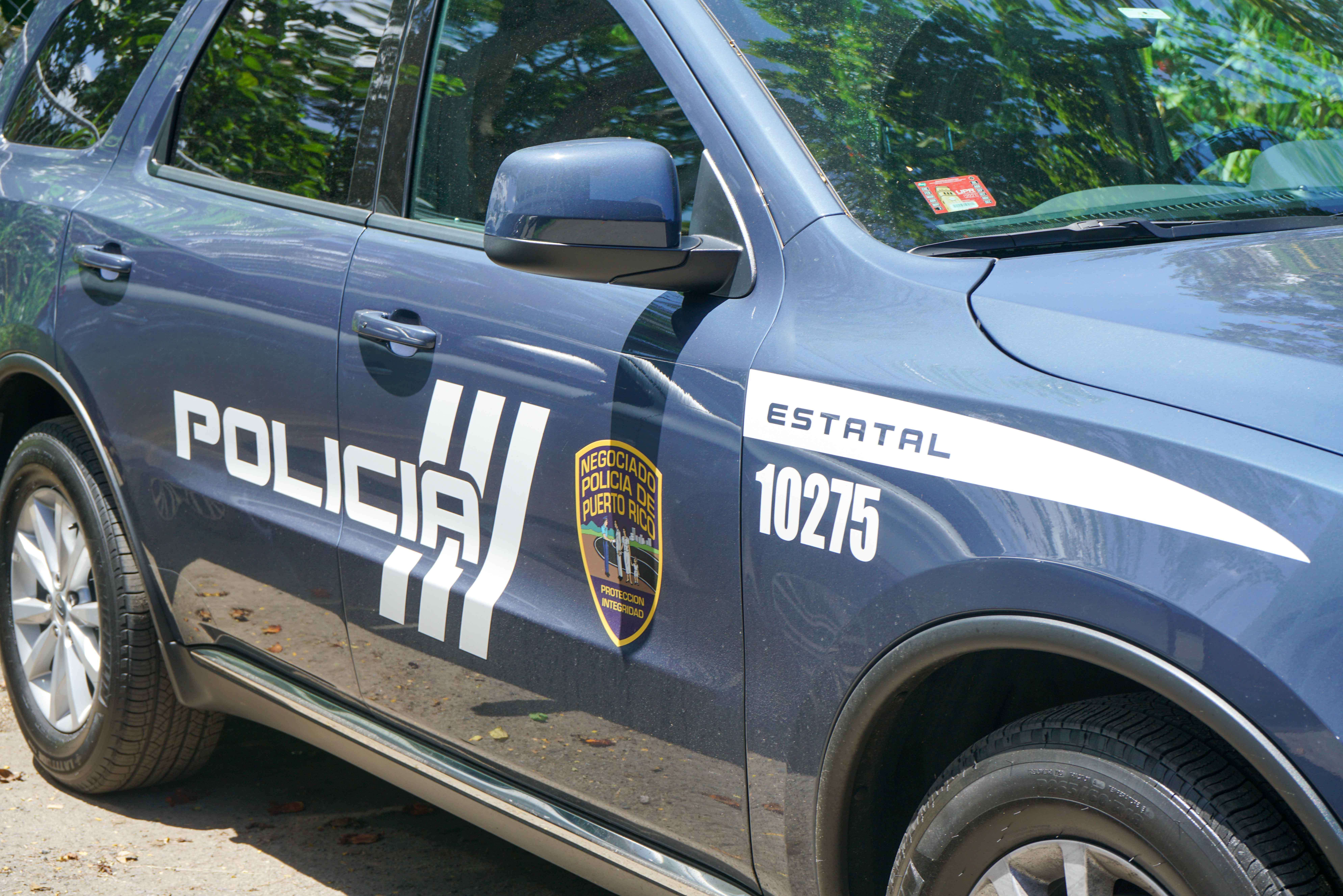 Muere al chocar su guagua con una verja de cemento