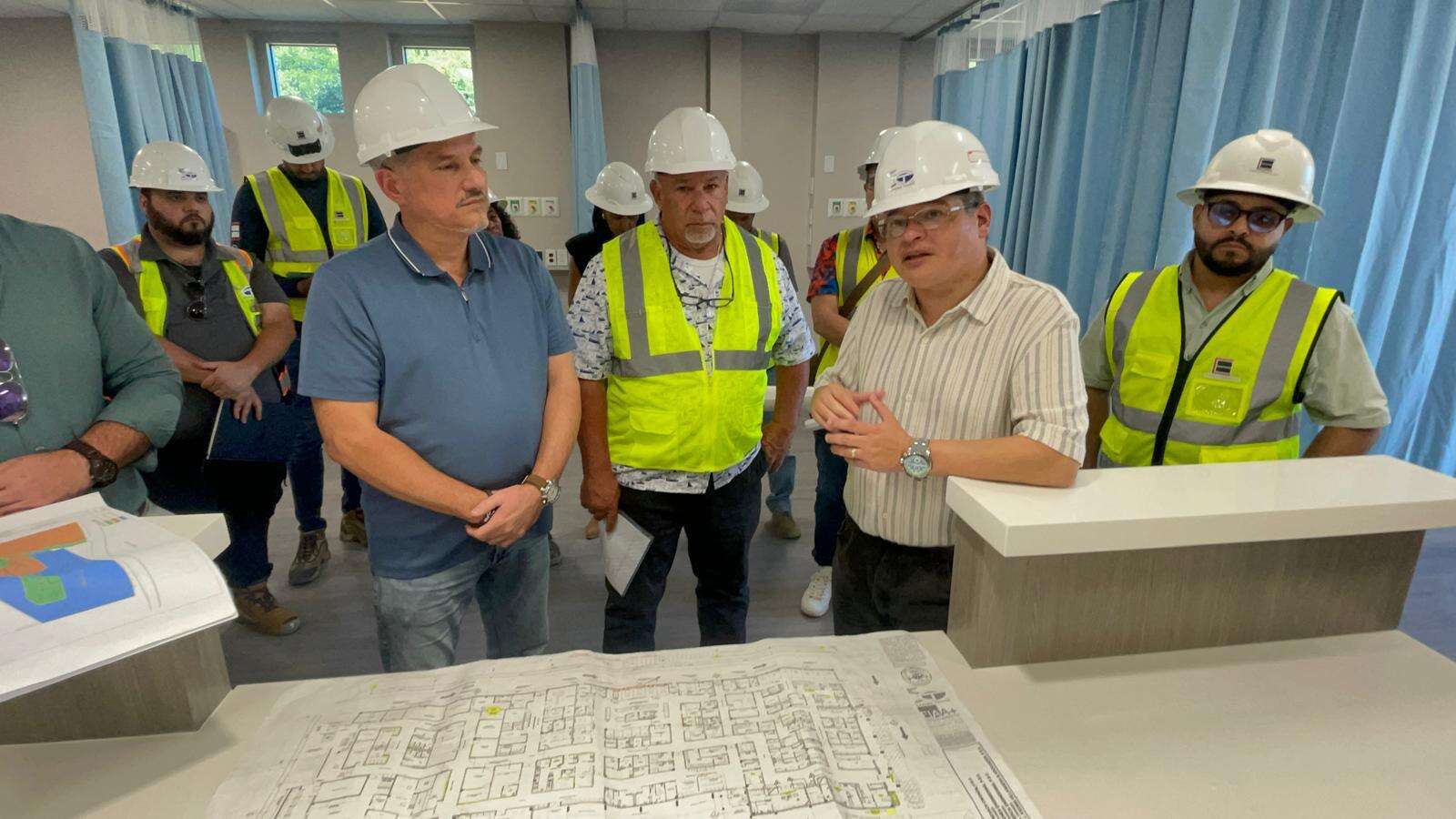 Secretario de Salud promueve avances en la construcción del Centro Diagnóstico y Tratamiento de Vieq