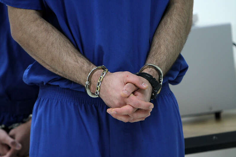 Enmiendan ley para que confinados puedan trabajar en el sector privado