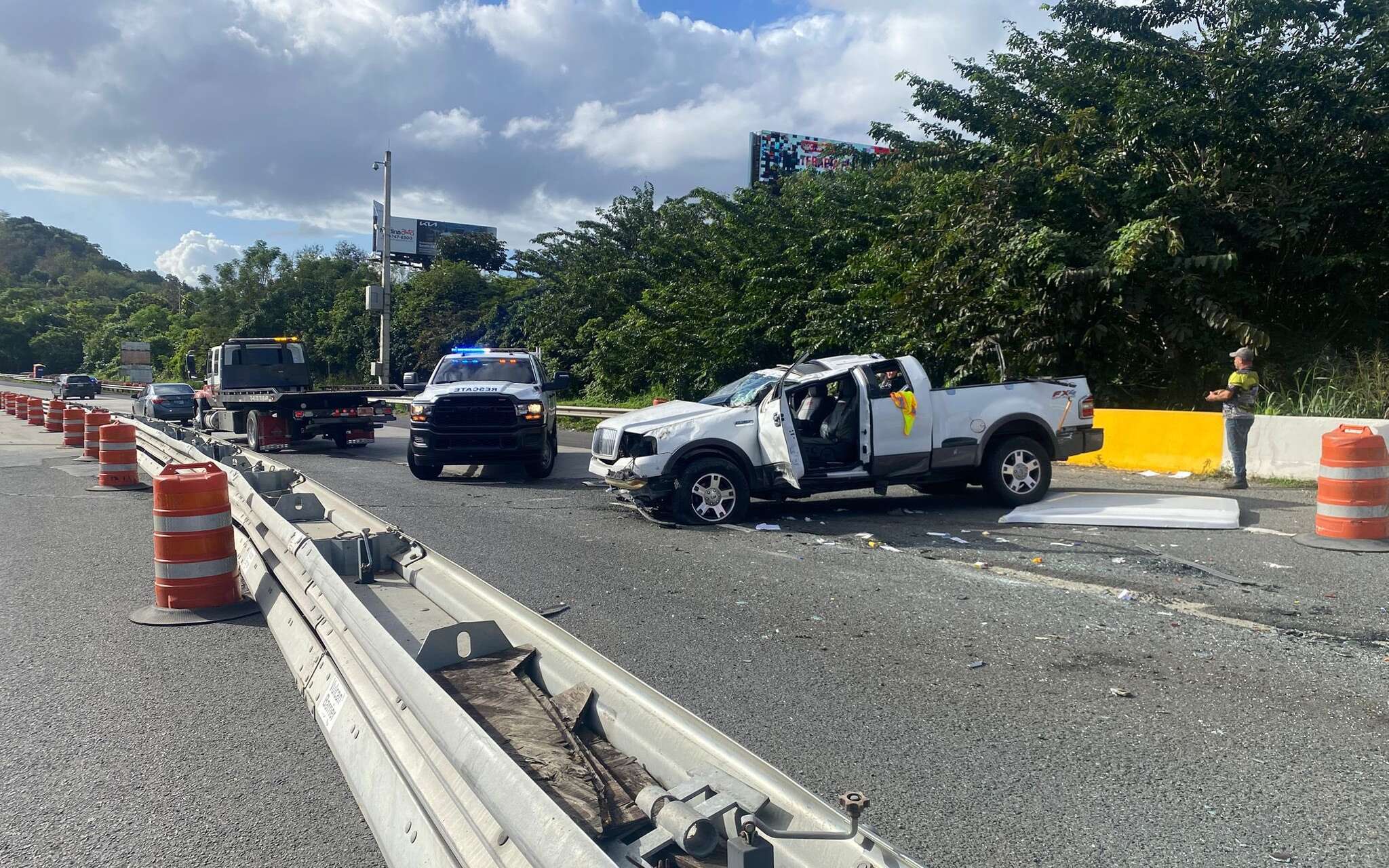 Restablecen el tránsito tras accidente en la PR-52 en Caguas
