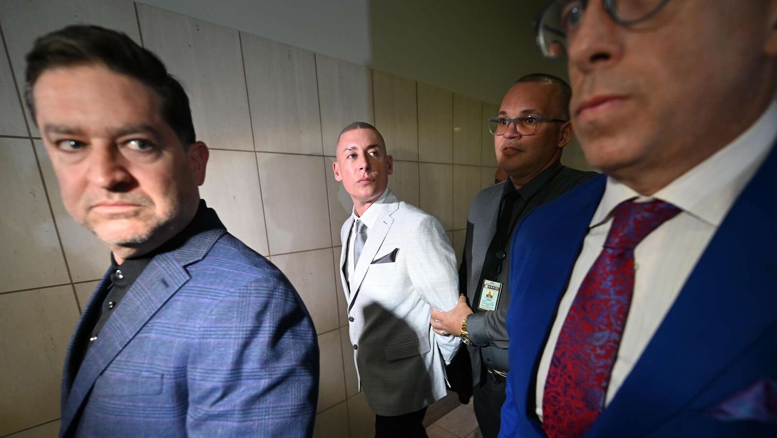 Joven herida en accidente de Cosculluela narra su calvario en demanda