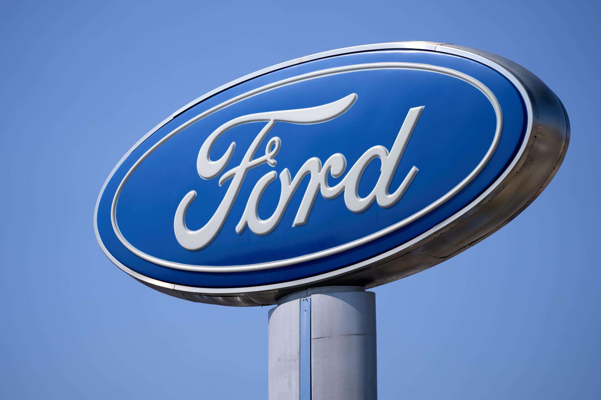 Sector automotriz teme que aranceles de Trump interrumpan producción en semanas