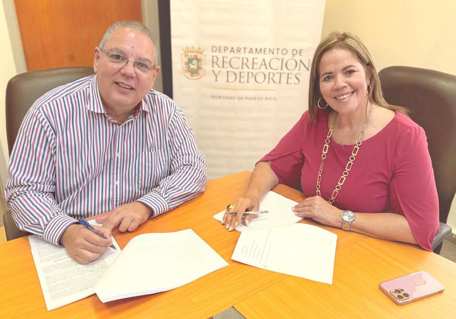 Canóvanas firma acuerdo con el DRD