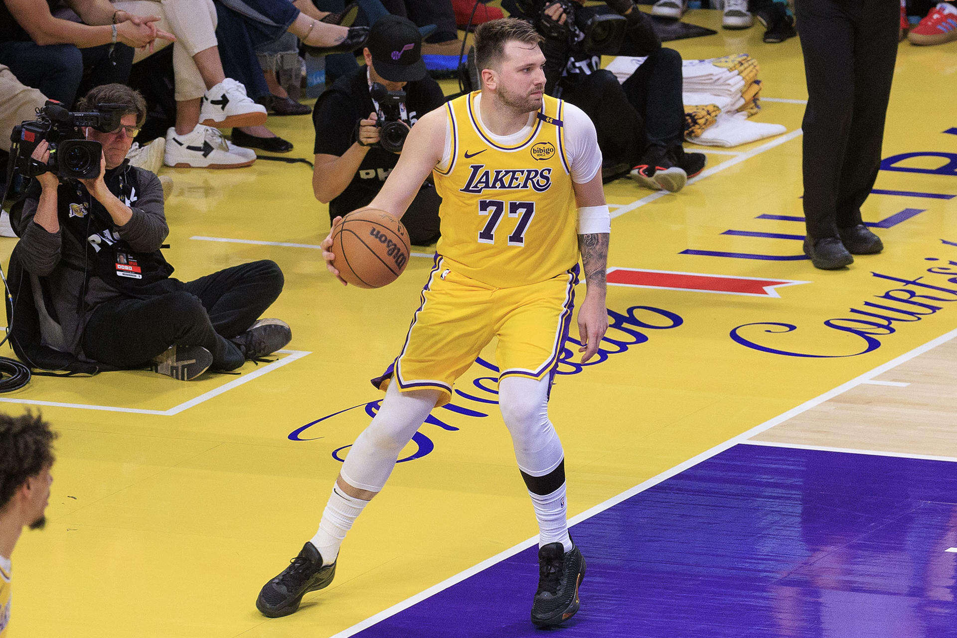 Doncic ilusiona a los Lakers y Jordi Fernández, a los Nets
