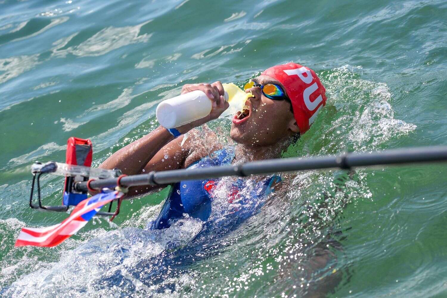 Buen desempeño de Jamarr Bruno en el Mundial de Aguas Abiertas