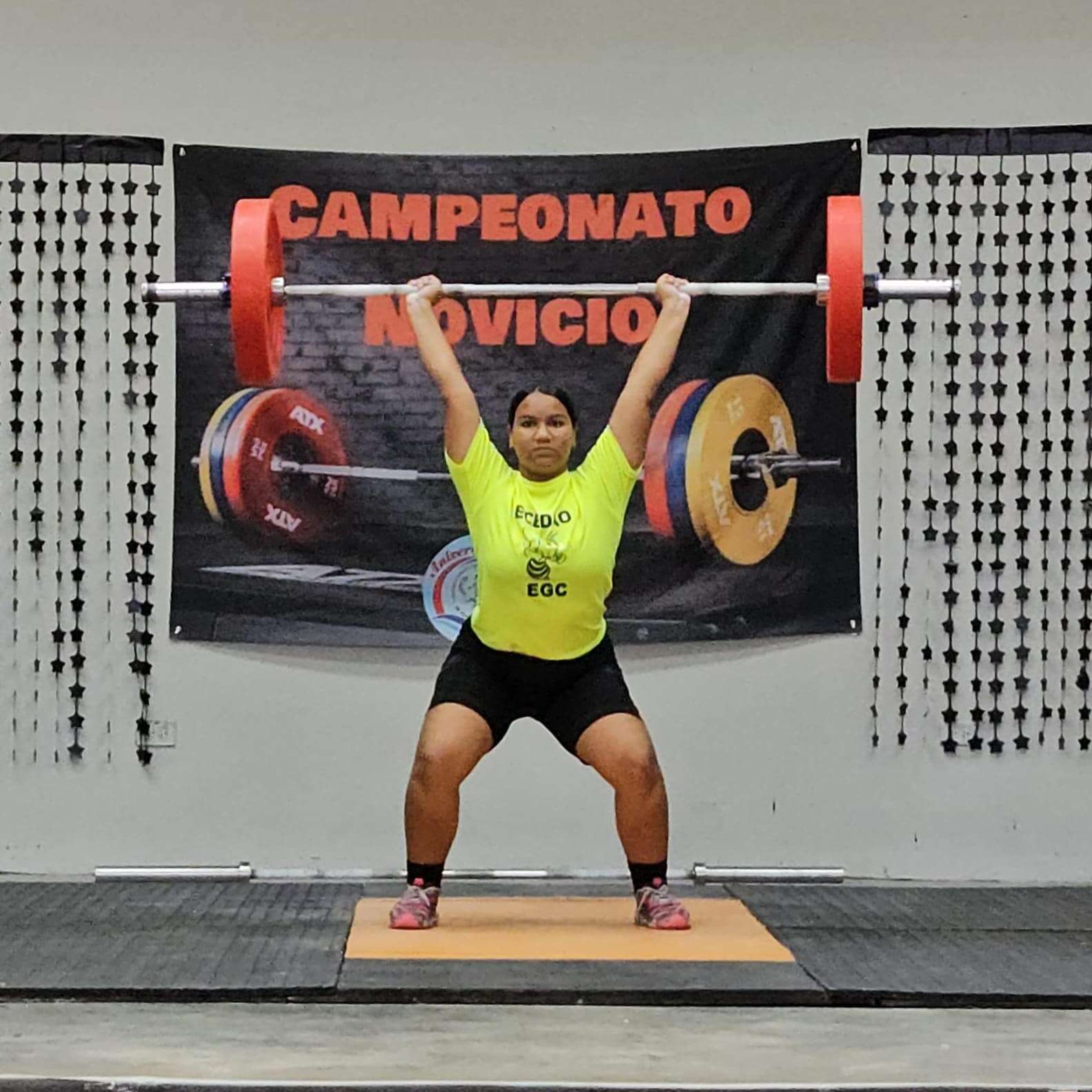 Buen comienzo de la halterofilia con el torneo El Novato
