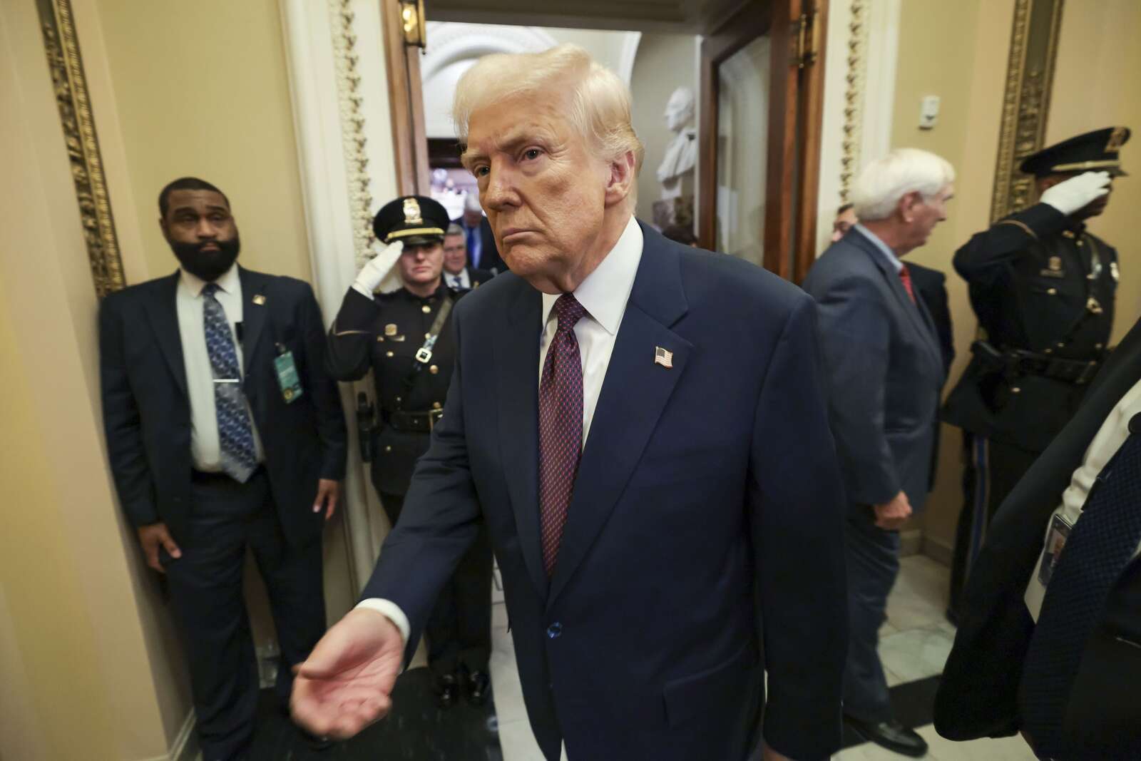 El Supremo de EU rechaza intento de Trump de bloquear 2,000 millones en ayuda exterior