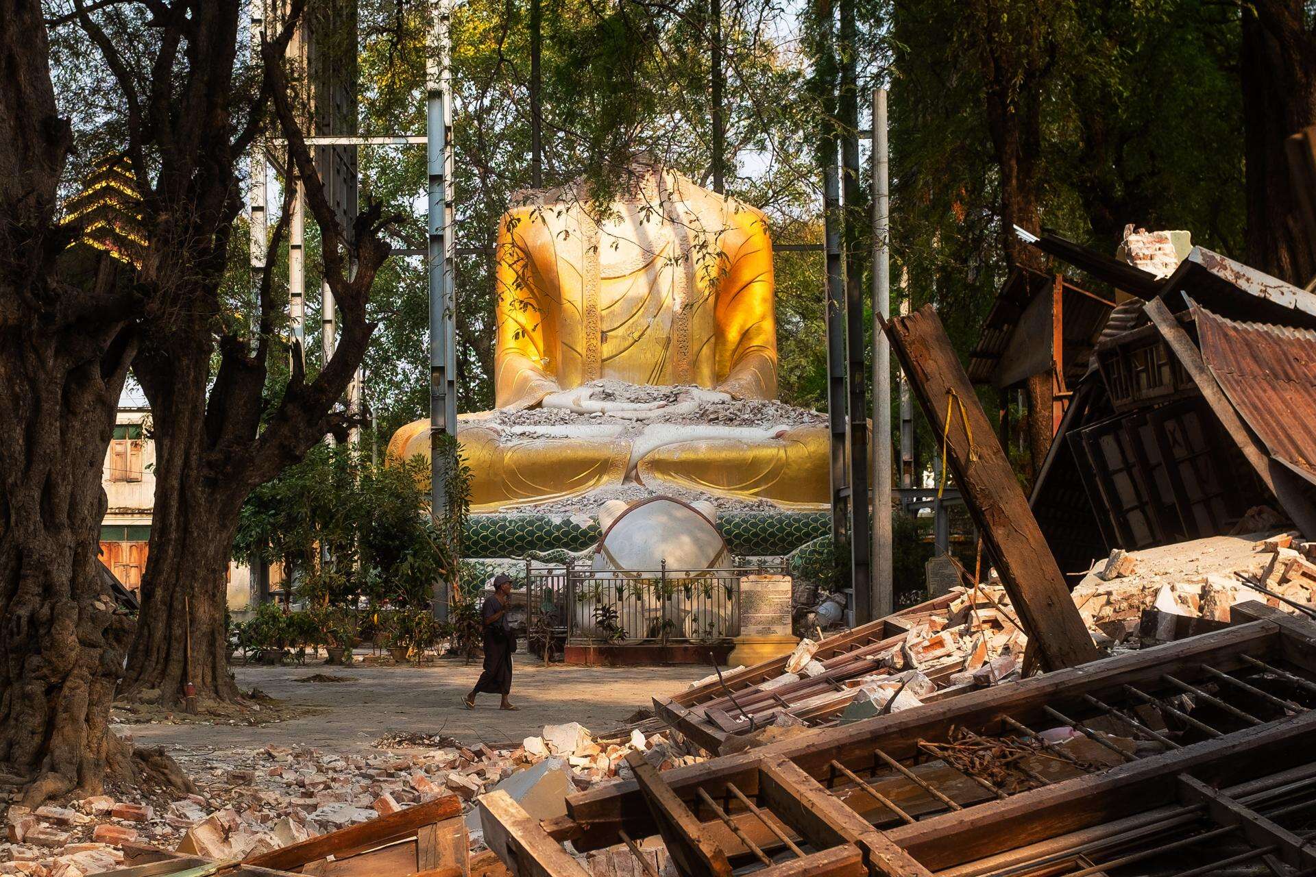 Ascienden a más de 2 mil los muertos en Birmania por el terremoto