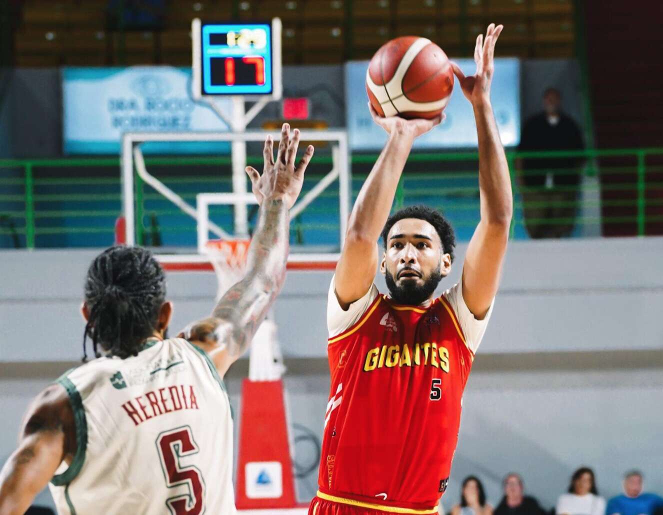 Cangrejeros y Gigantes salen airosos en la jornada dominical del BSN