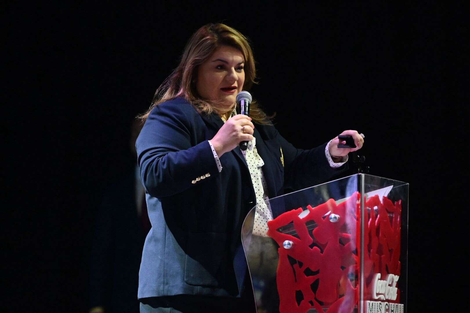 EN VIVO: Gobernadora La gobernadora atiende preguntas de la prensa