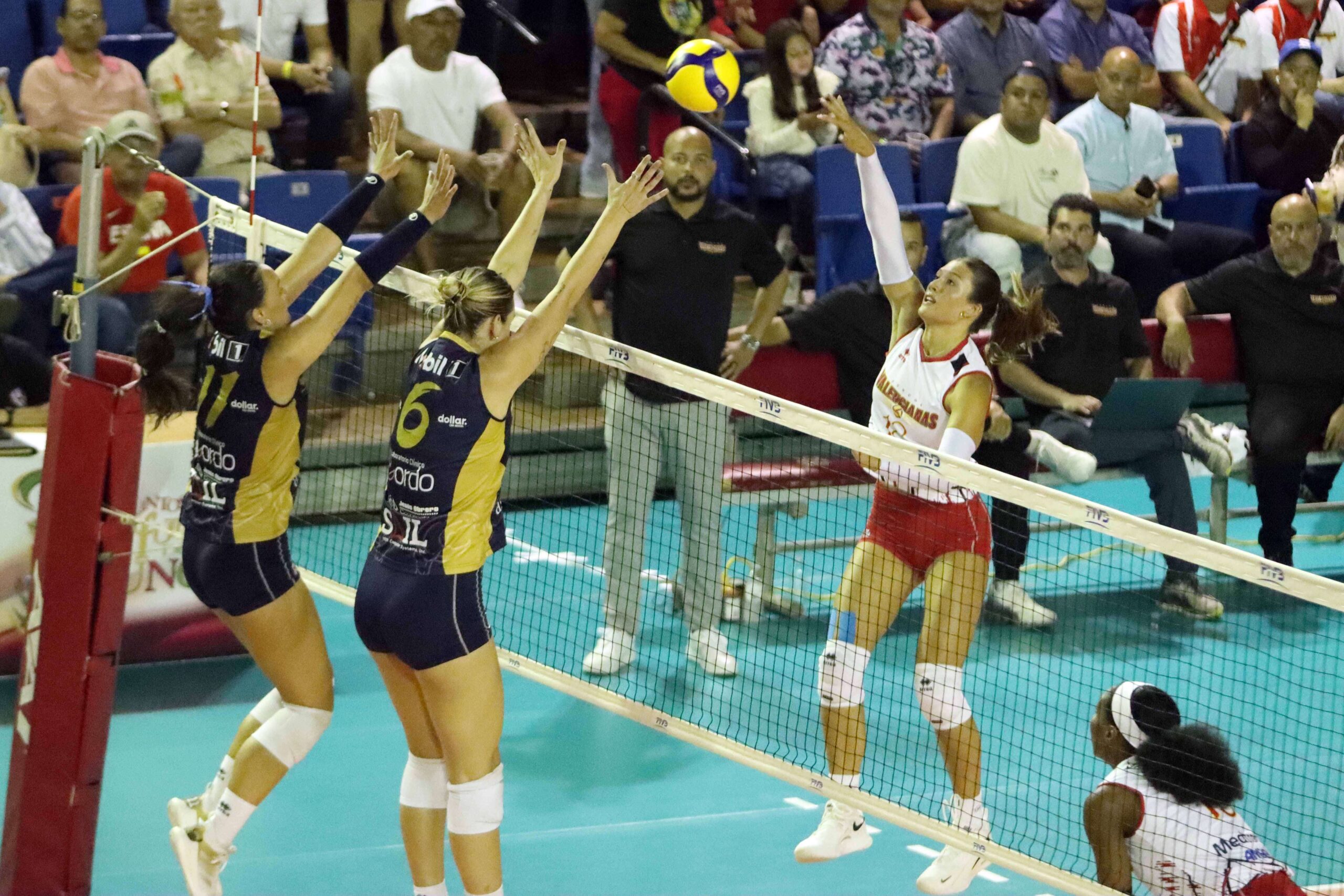 Vuelven a ganar las Cangrejeras en los cuartos de final