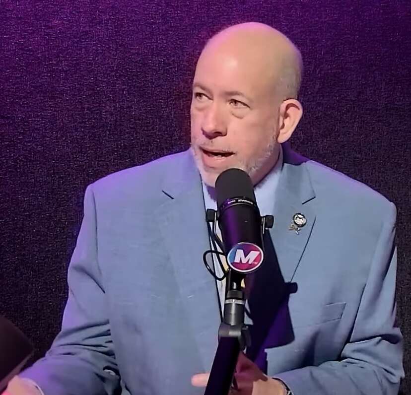 Confirma que Estados Unidos se prepara para un posible conflicto bélico con China