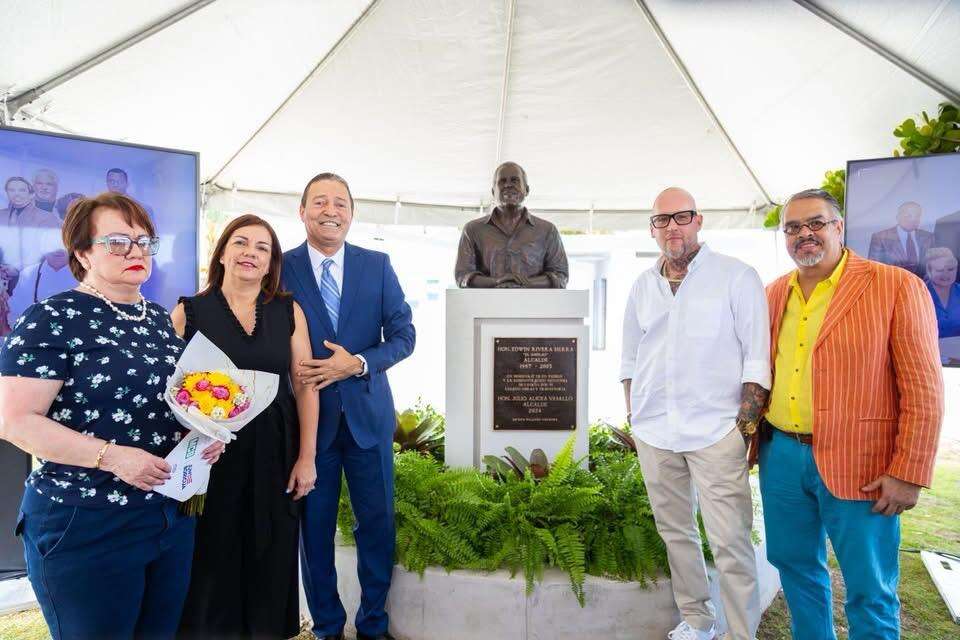 Cataño honra el legado de Edwin Rivera Sierra “El Amolao” con la develación de un busto