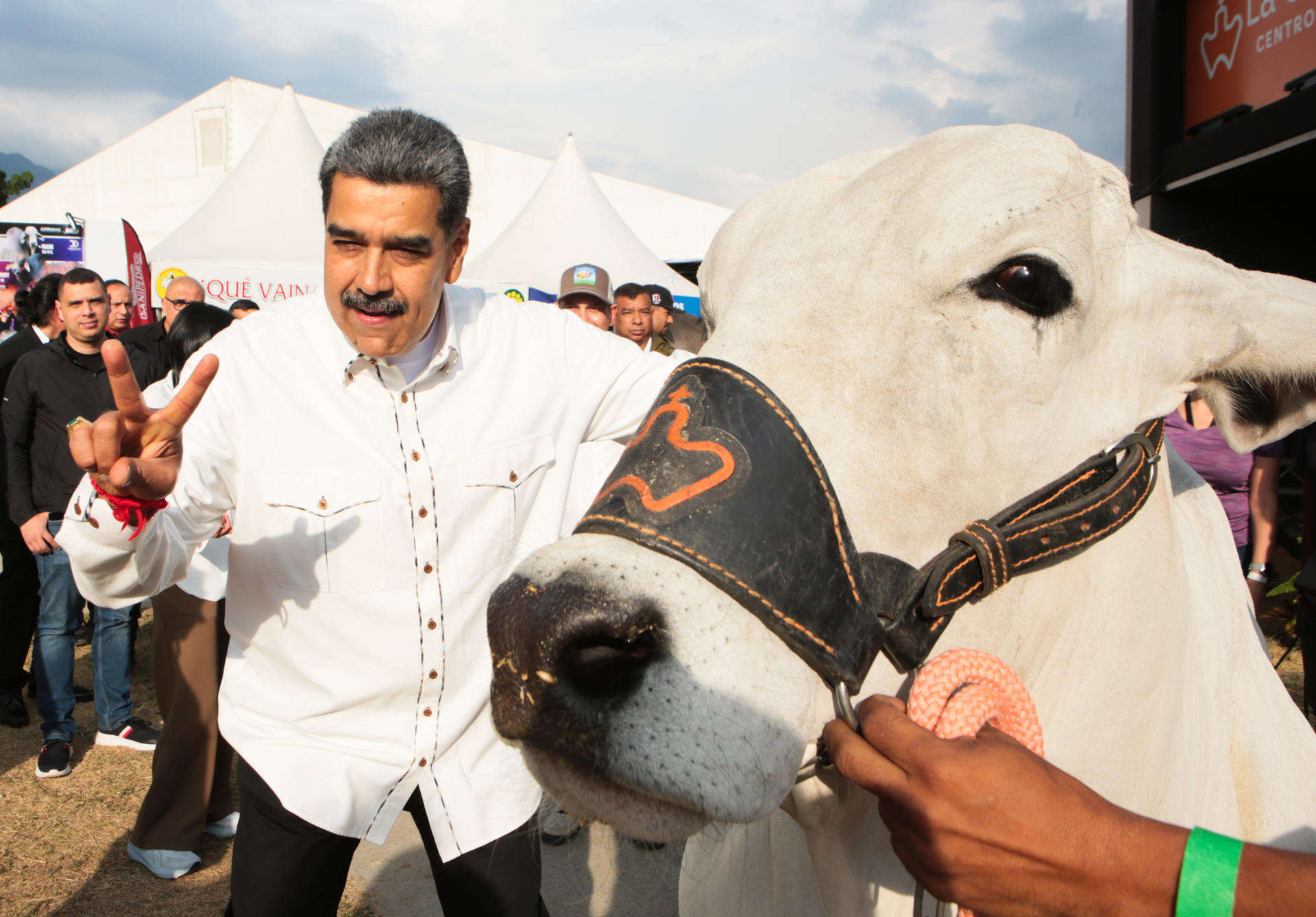 Maduro dice a Trump que la imposición de aranceles será derrotada