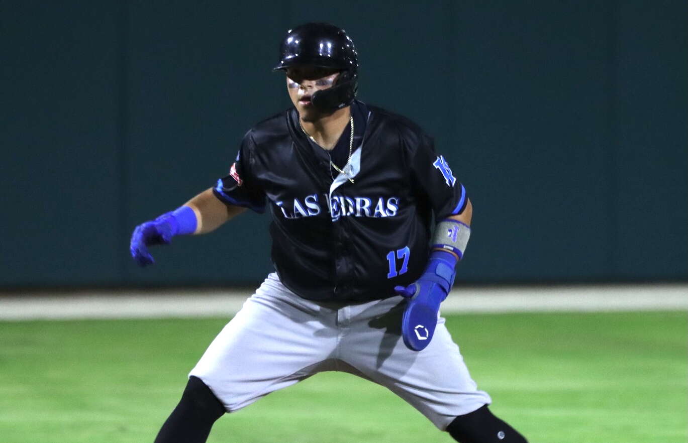 Primera victoria para Artesanos y Petroleros